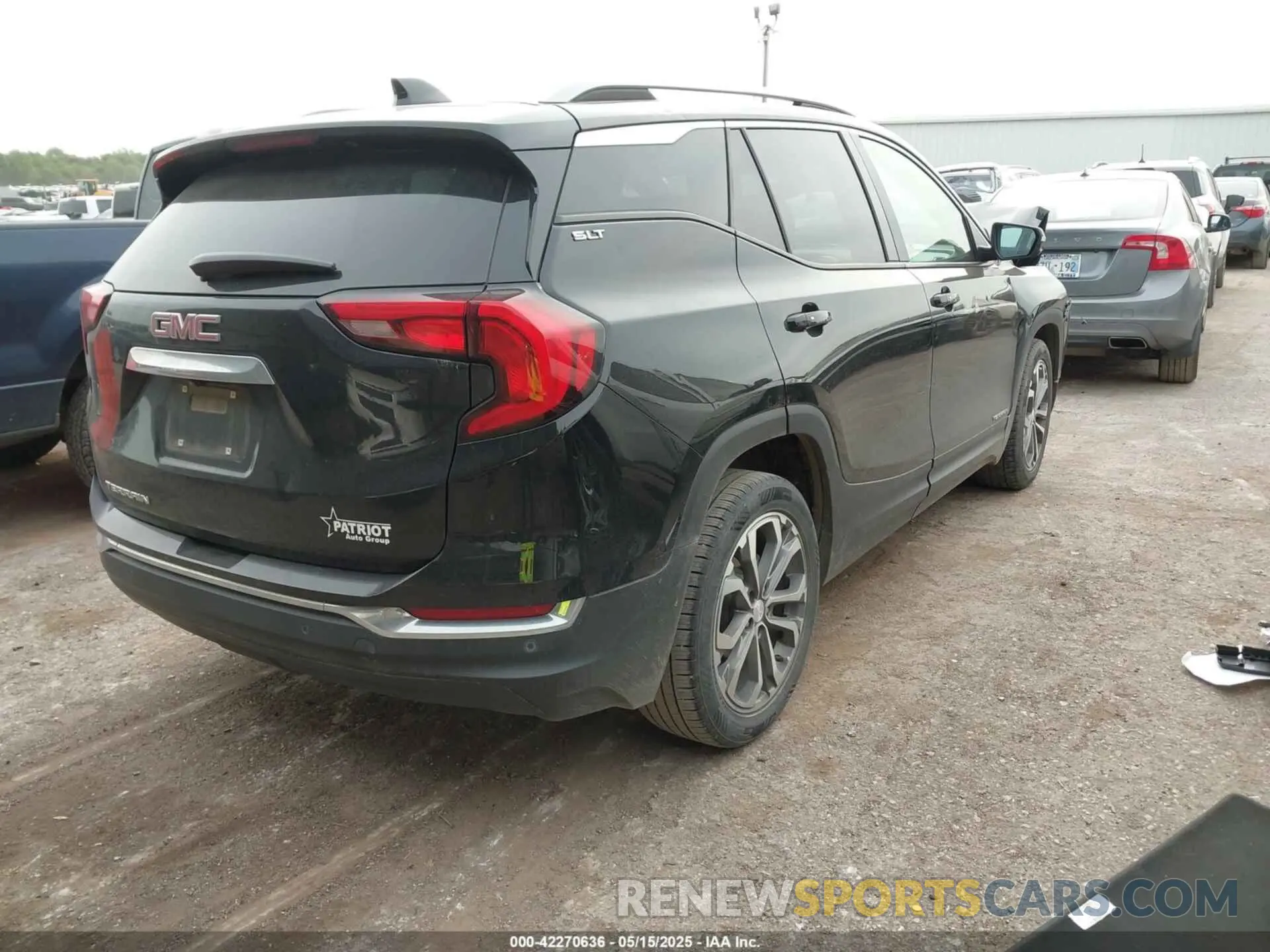 4 Photograph of a damaged car 3GKALPEVXML376677 GMC TERRAIN 2021