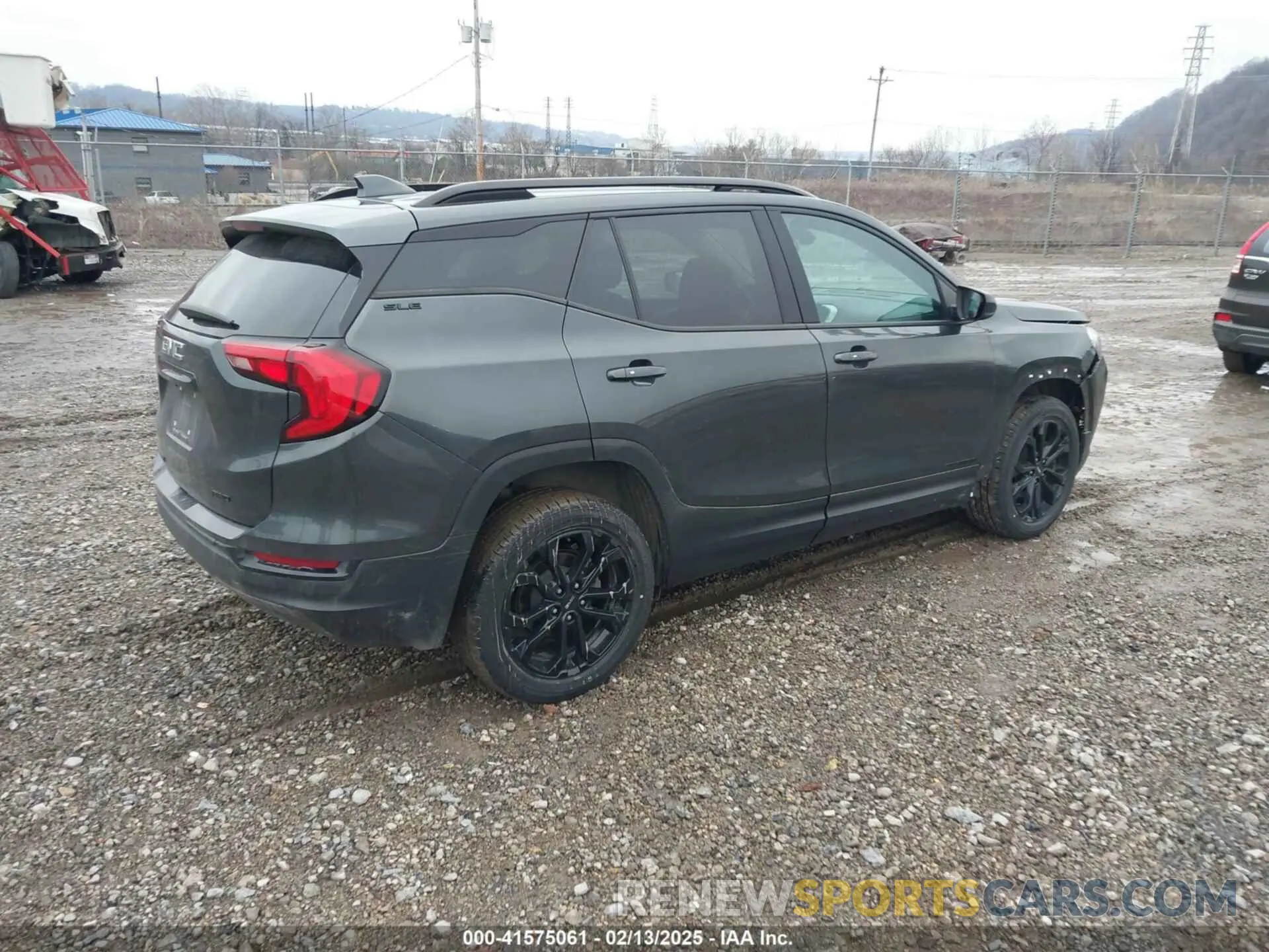 4 Photograph of a damaged car 3GKALTEV0ML355278 GMC TERRAIN 2021