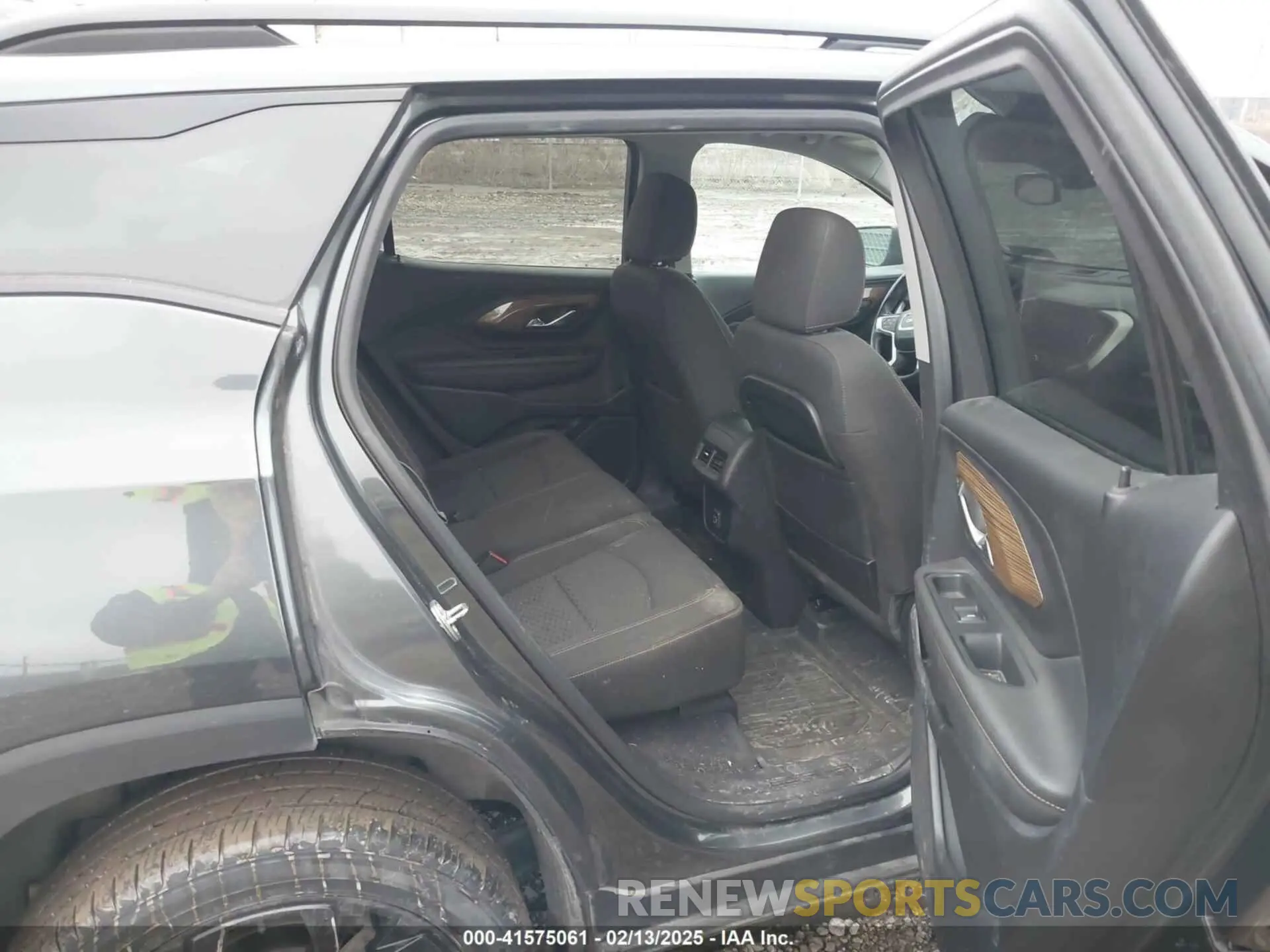 8 Photograph of a damaged car 3GKALTEV0ML355278 GMC TERRAIN 2021