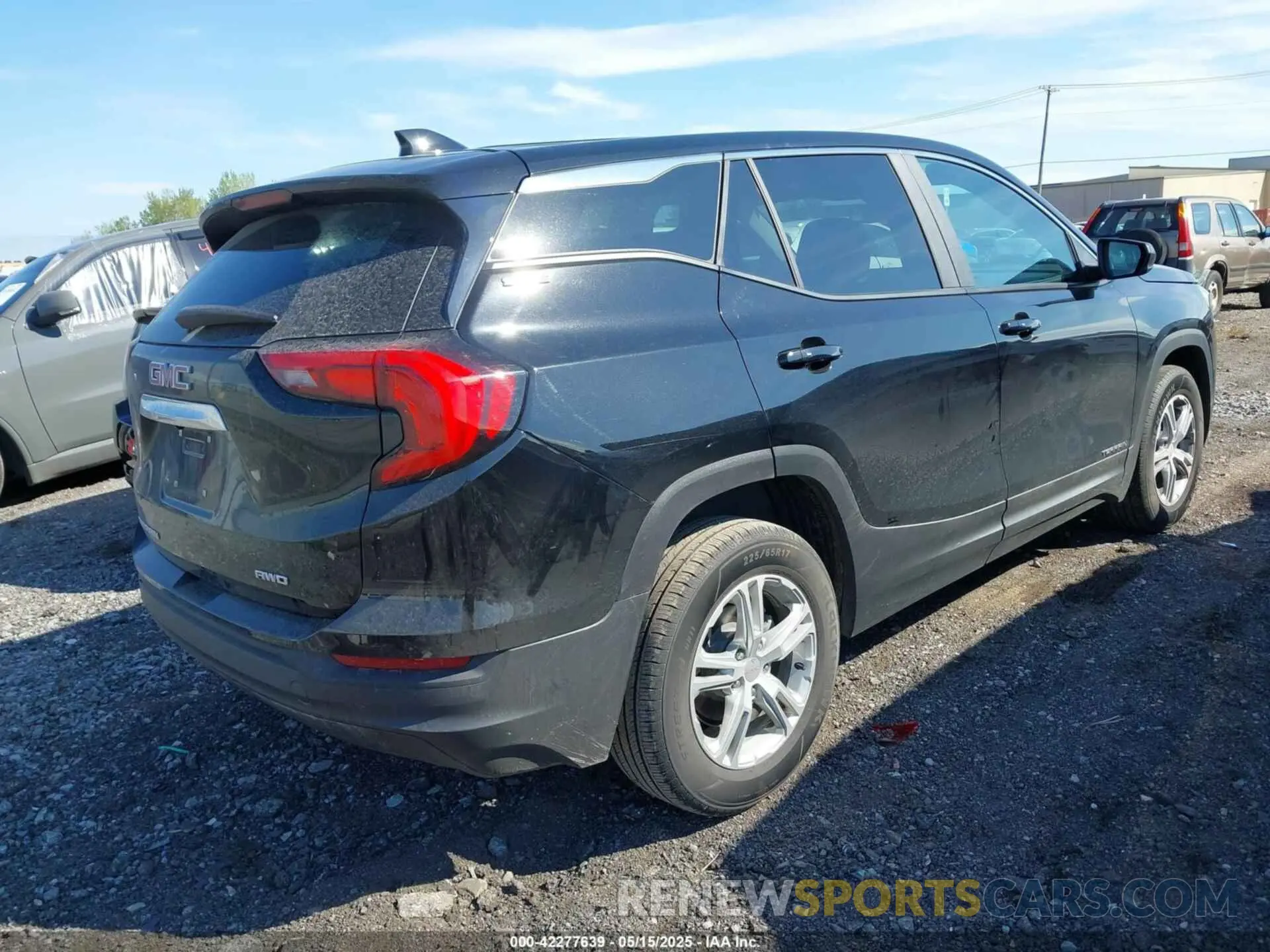 4 Photograph of a damaged car 3GKALTEV0ML358276 GMC TERRAIN 2021