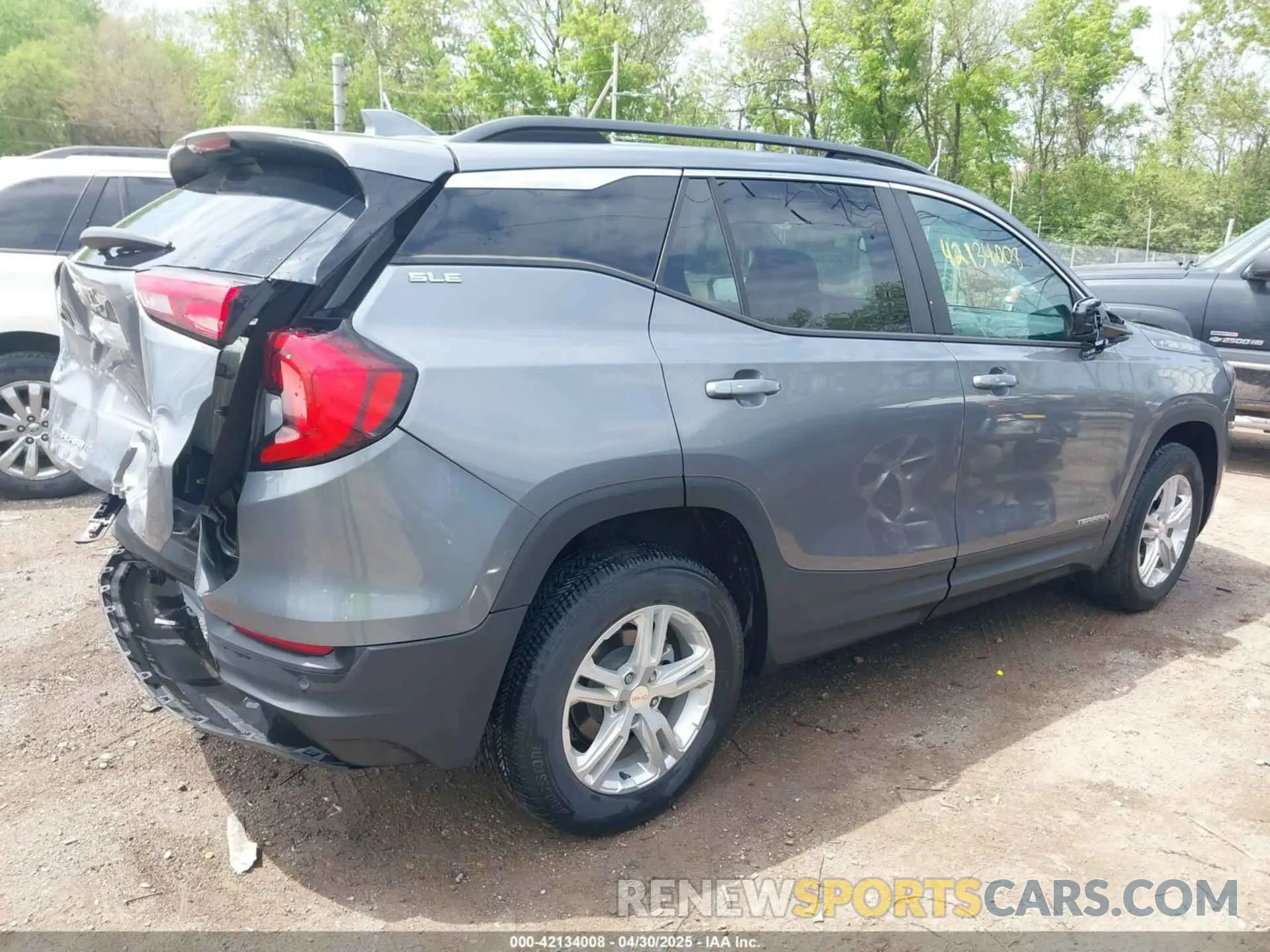 4 Photograph of a damaged car 3GKALTEV2ML349661 GMC TERRAIN 2021