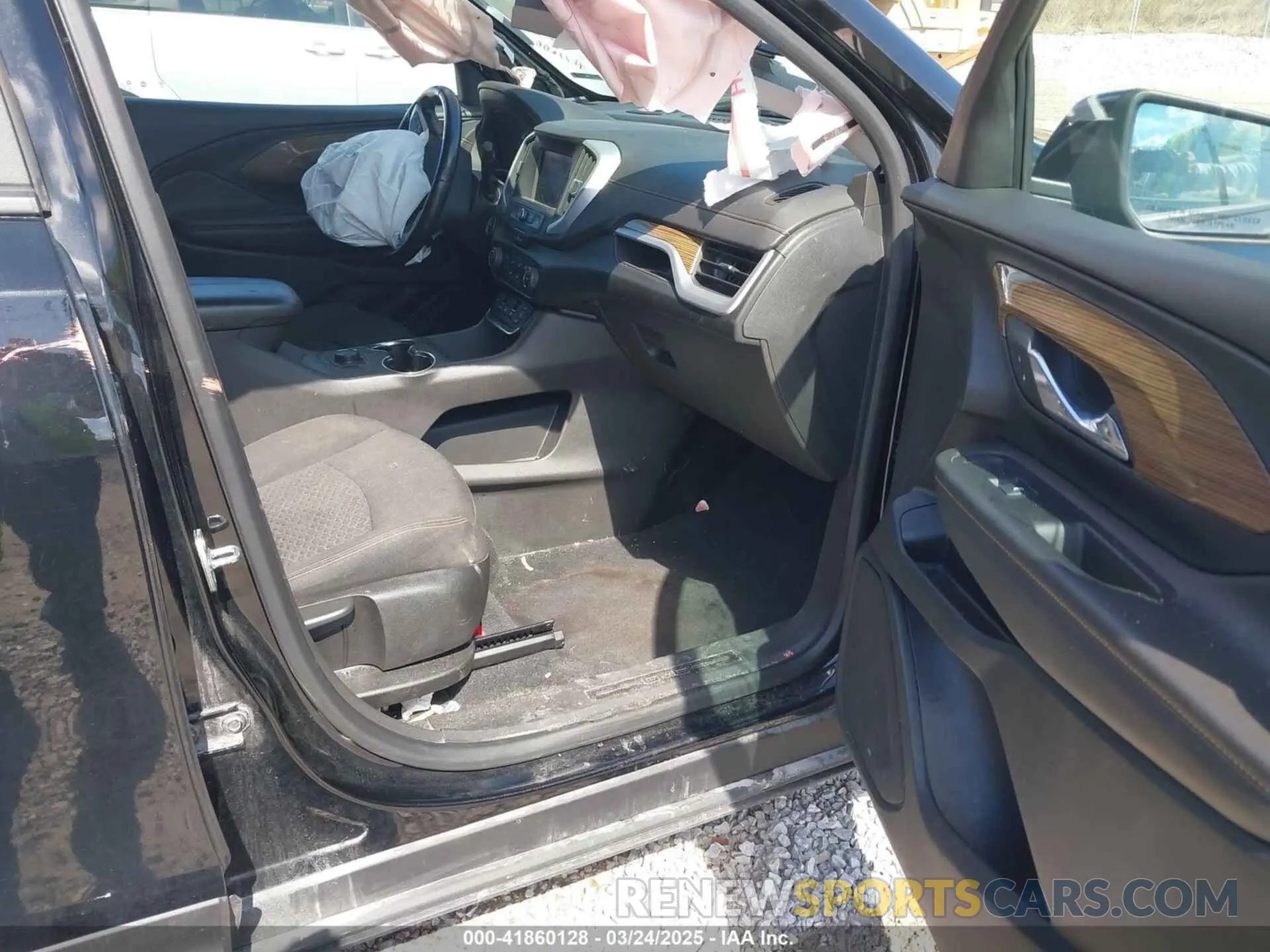 5 Photograph of a damaged car 3GKALTEV2ML390615 GMC TERRAIN 2021