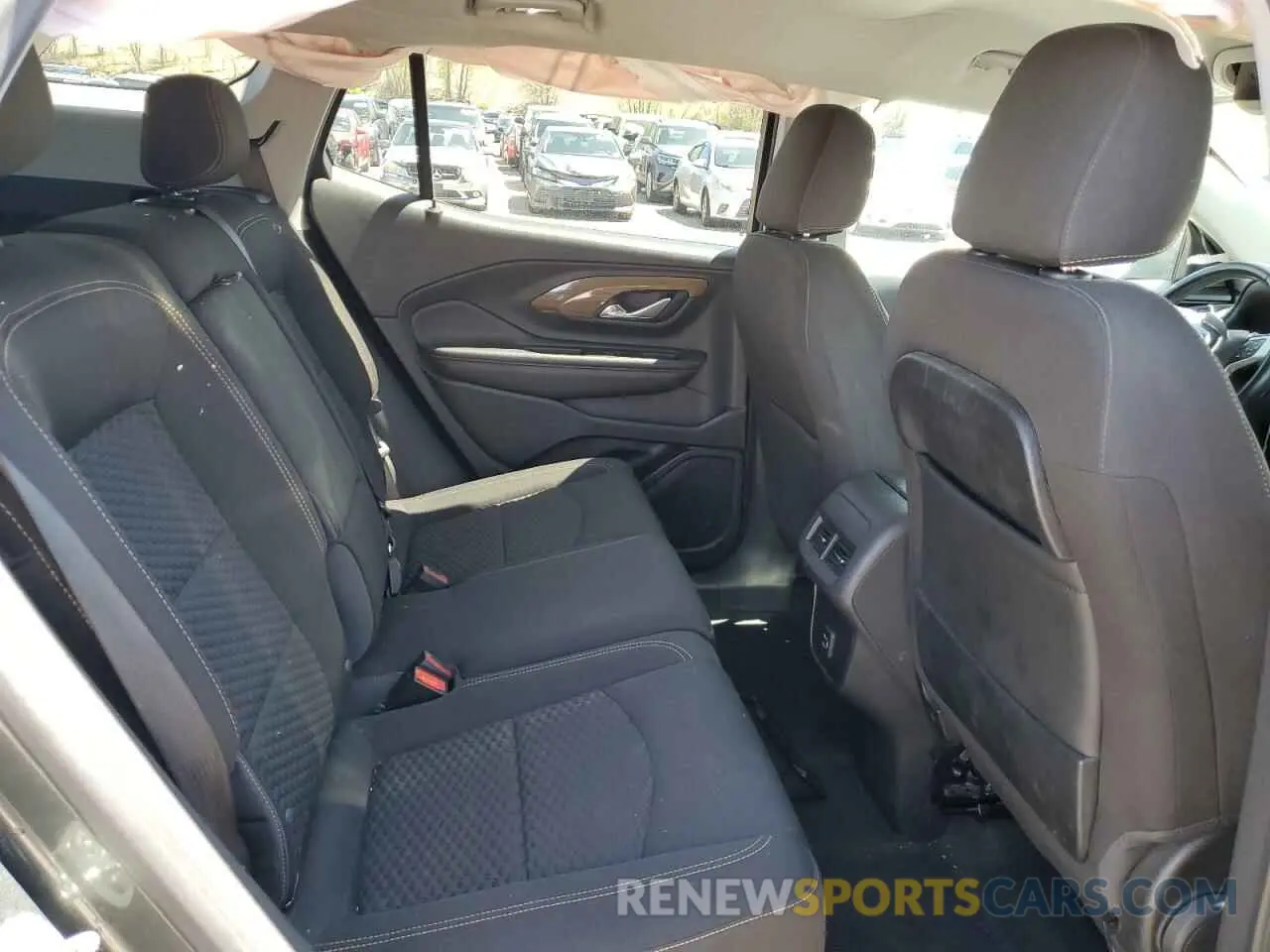 11 Photograph of a damaged car 3GKALTEV8ML358946 GMC TERRAIN 2021