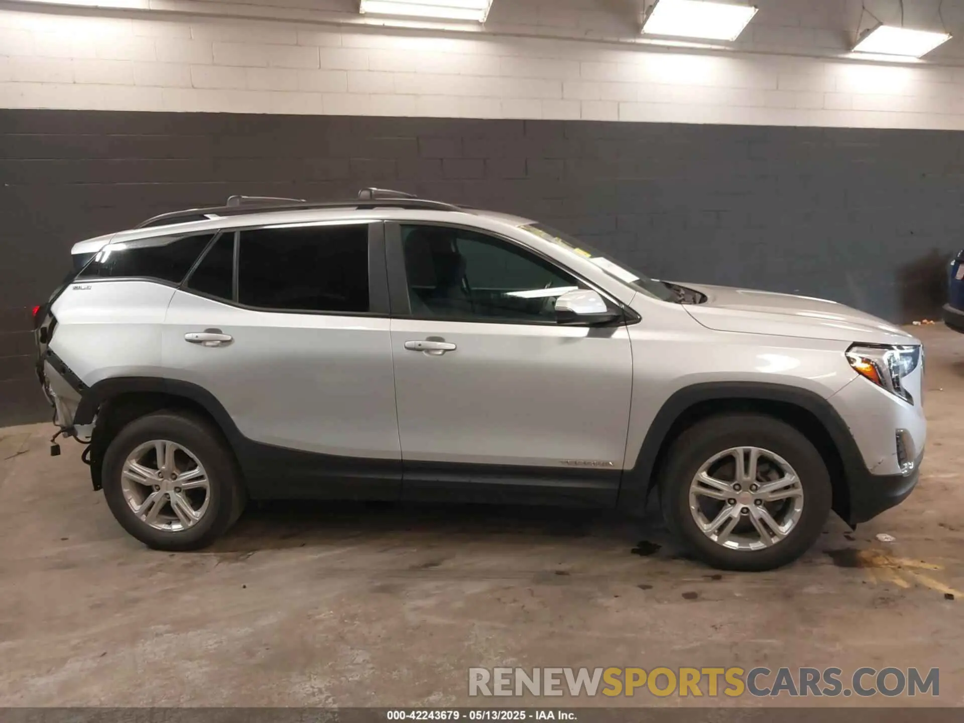 14 Photograph of a damaged car 3GKALTEVXML374758 GMC TERRAIN 2021