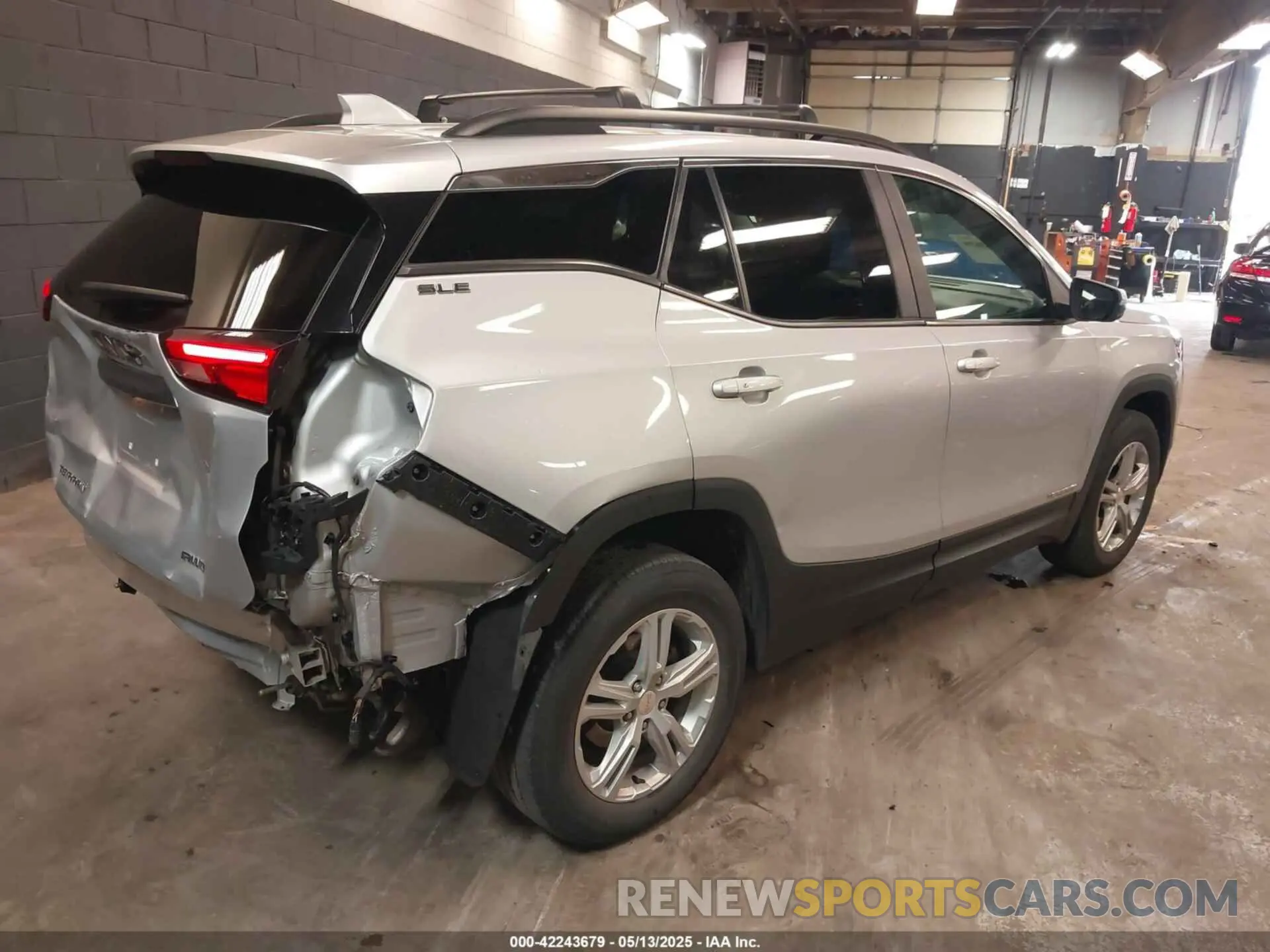 4 Photograph of a damaged car 3GKALTEVXML374758 GMC TERRAIN 2021