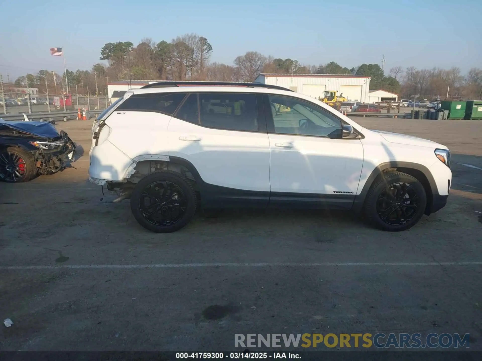 14 Photograph of a damaged car 3GKALVEV0ML385344 GMC TERRAIN 2021