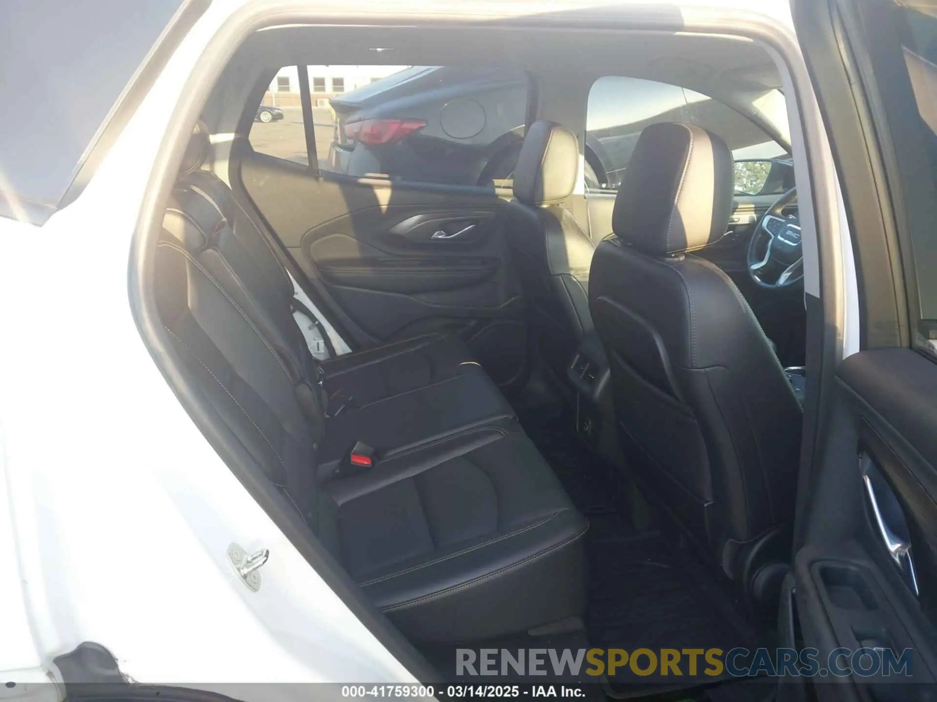 8 Photograph of a damaged car 3GKALVEV0ML385344 GMC TERRAIN 2021