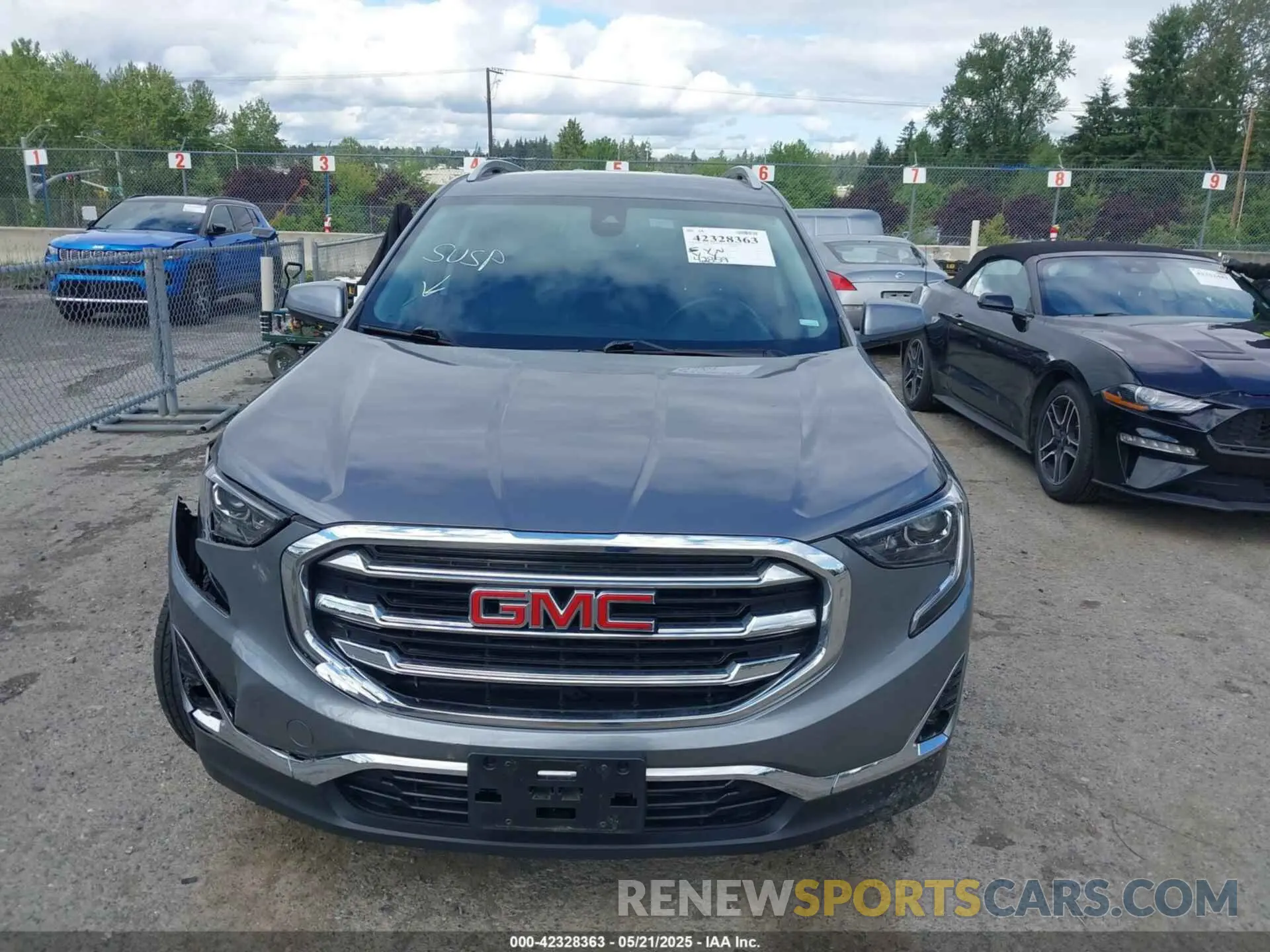 12 Photograph of a damaged car 3GKALVEV1ML316341 GMC TERRAIN 2021