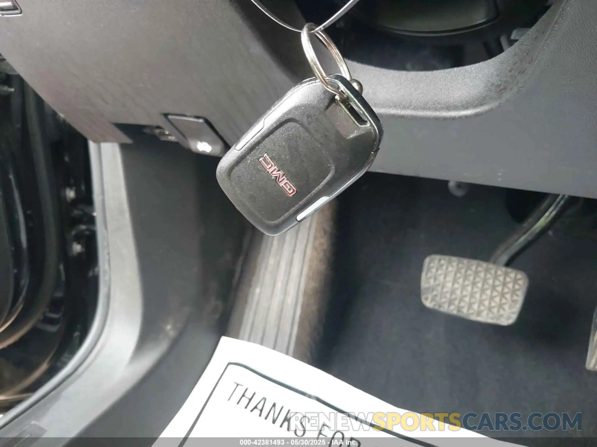 11 Photograph of a damaged car 3GKALVEV1ML393601 GMC TERRAIN 2021