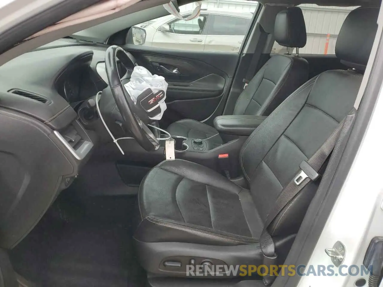 7 Photograph of a damaged car 3GKALVEV2ML305638 GMC TERRAIN 2021