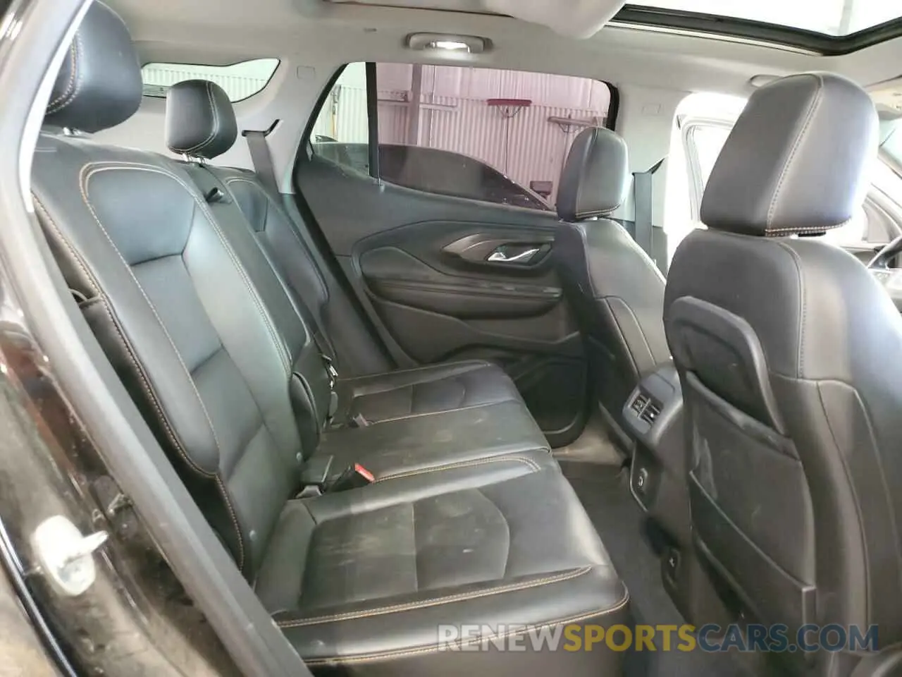 11 Photograph of a damaged car 3GKALVEV3ML382907 GMC TERRAIN 2021