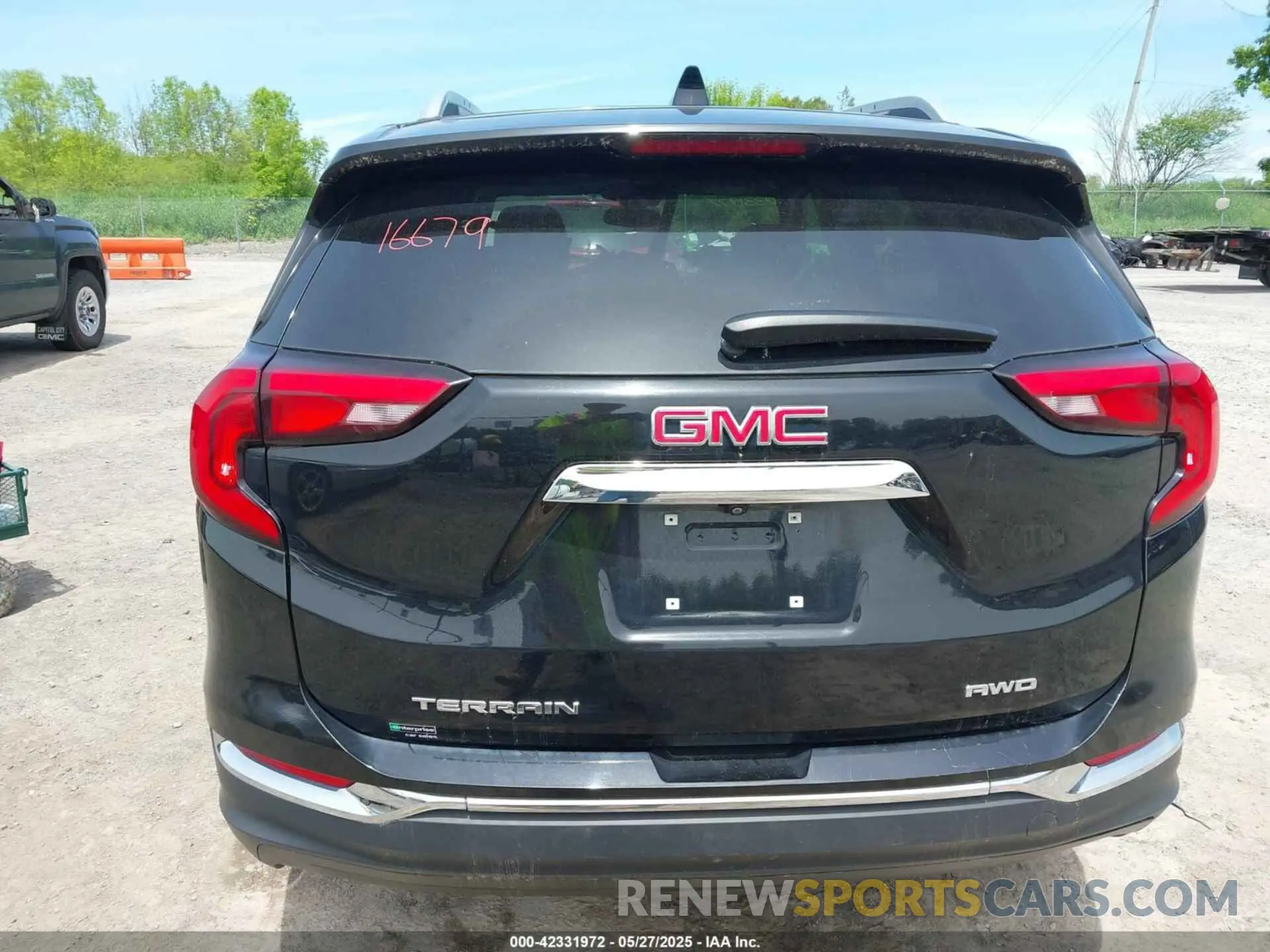 17 Photograph of a damaged car 3GKALVEV4ML313658 GMC TERRAIN 2021