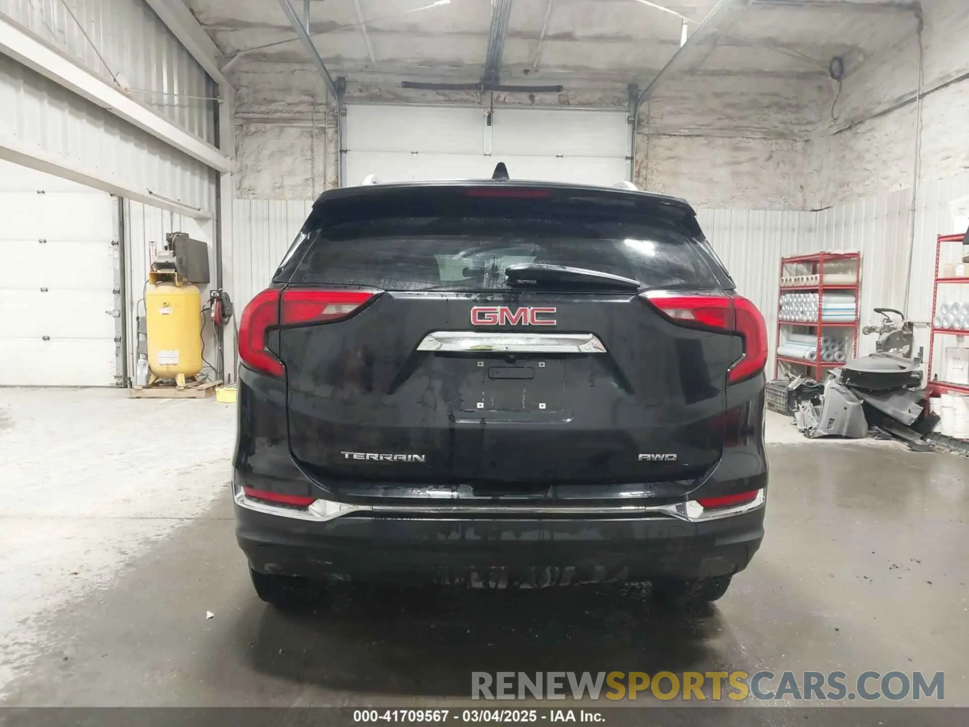 17 Photograph of a damaged car 3GKALVEV5ML343915 GMC TERRAIN 2021