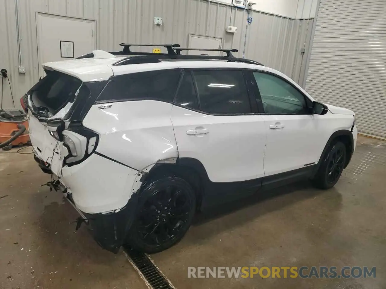 3 Photograph of a damaged car 3GKALVEV5ML345471 GMC TERRAIN 2021