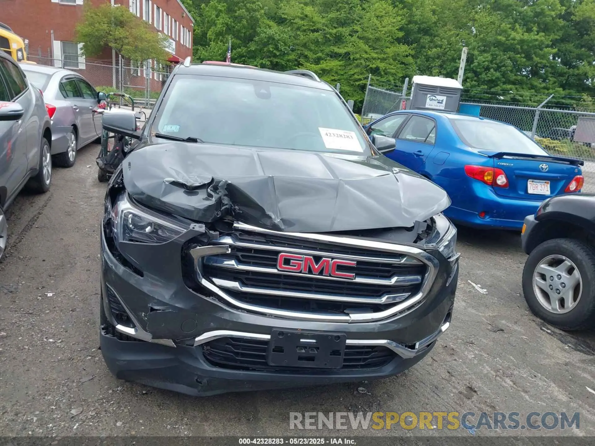 12 Photograph of a damaged car 3GKALVEV6ML311362 GMC TERRAIN 2021