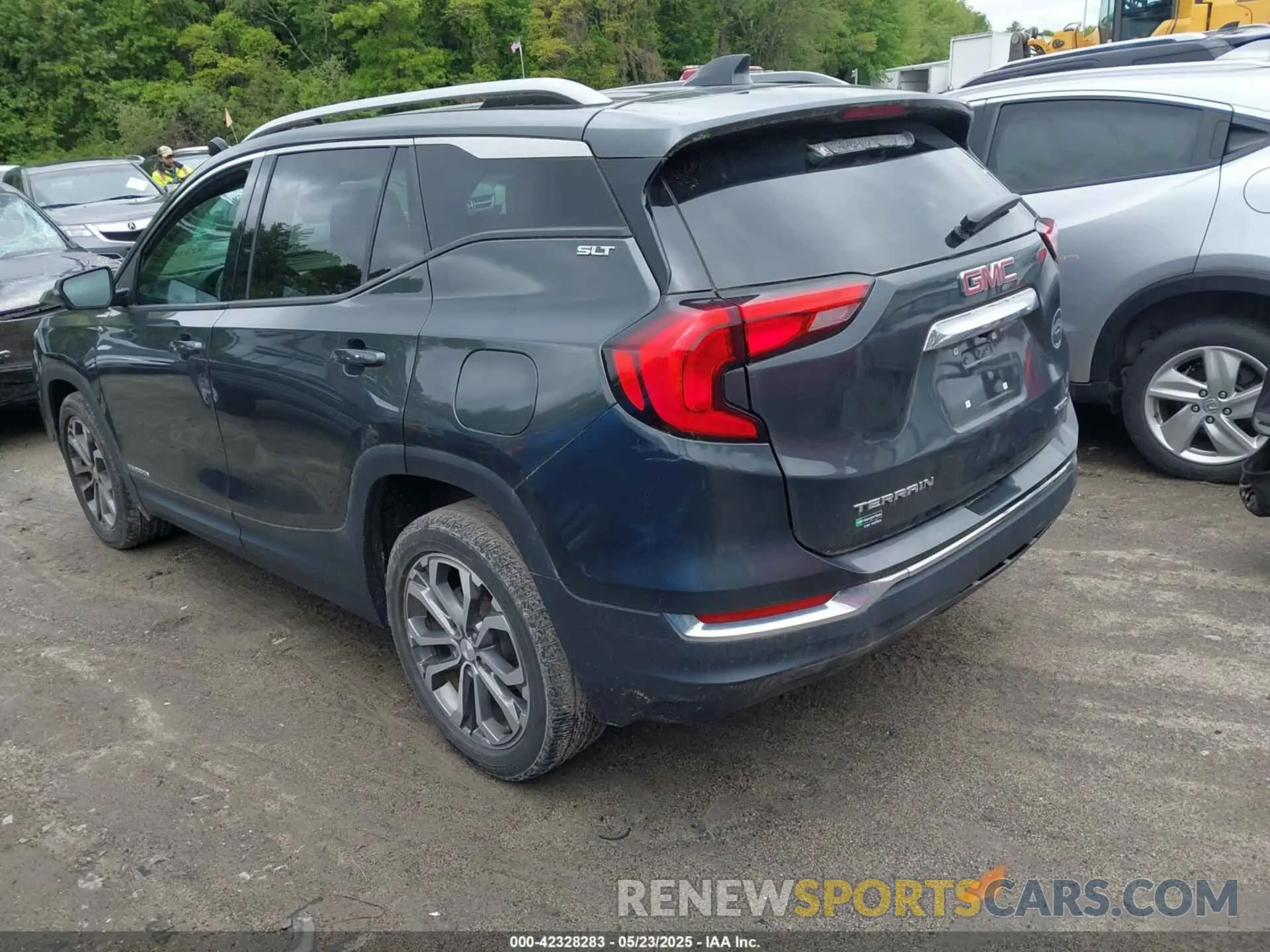 3 Photograph of a damaged car 3GKALVEV6ML311362 GMC TERRAIN 2021