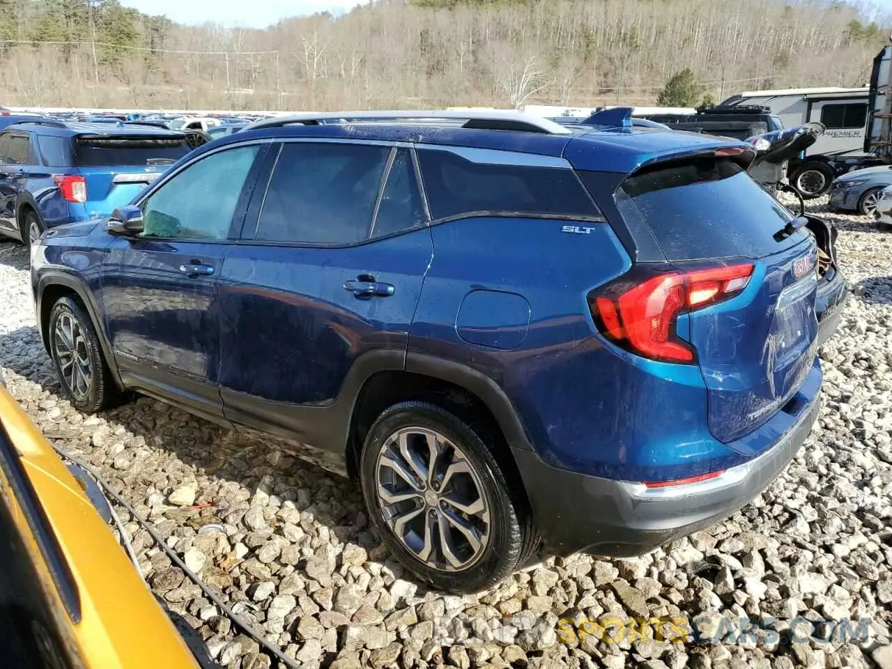 2 Photograph of a damaged car 3GKALVEV8ML315512 GMC TERRAIN 2021