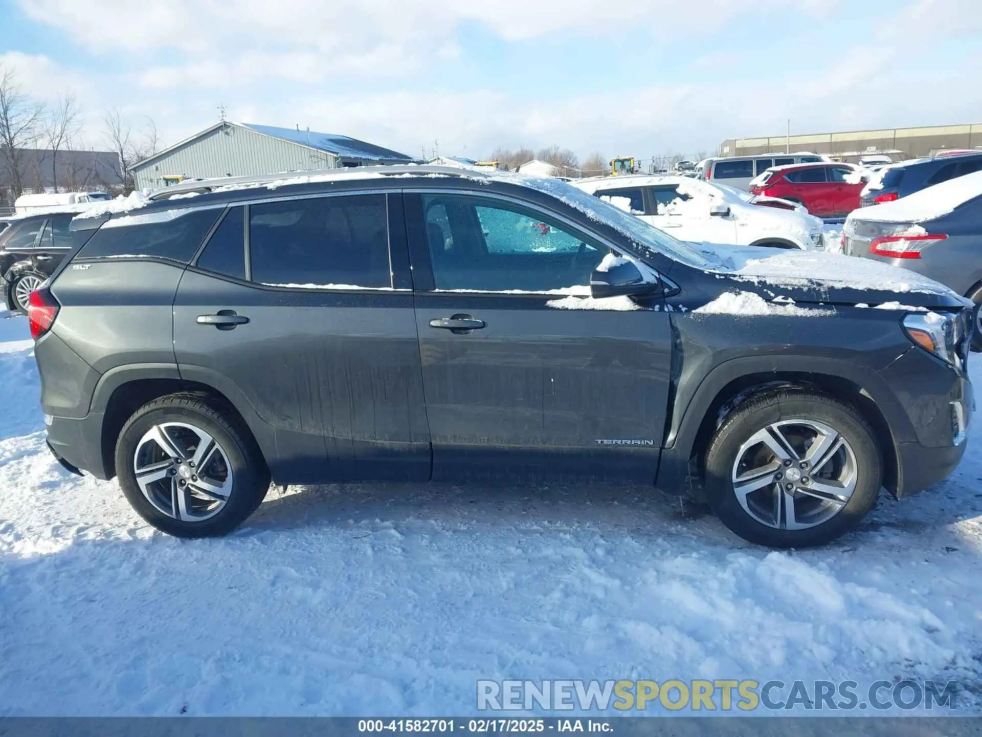 13 Photograph of a damaged car 3GKALVEV8ML374592 GMC TERRAIN 2021