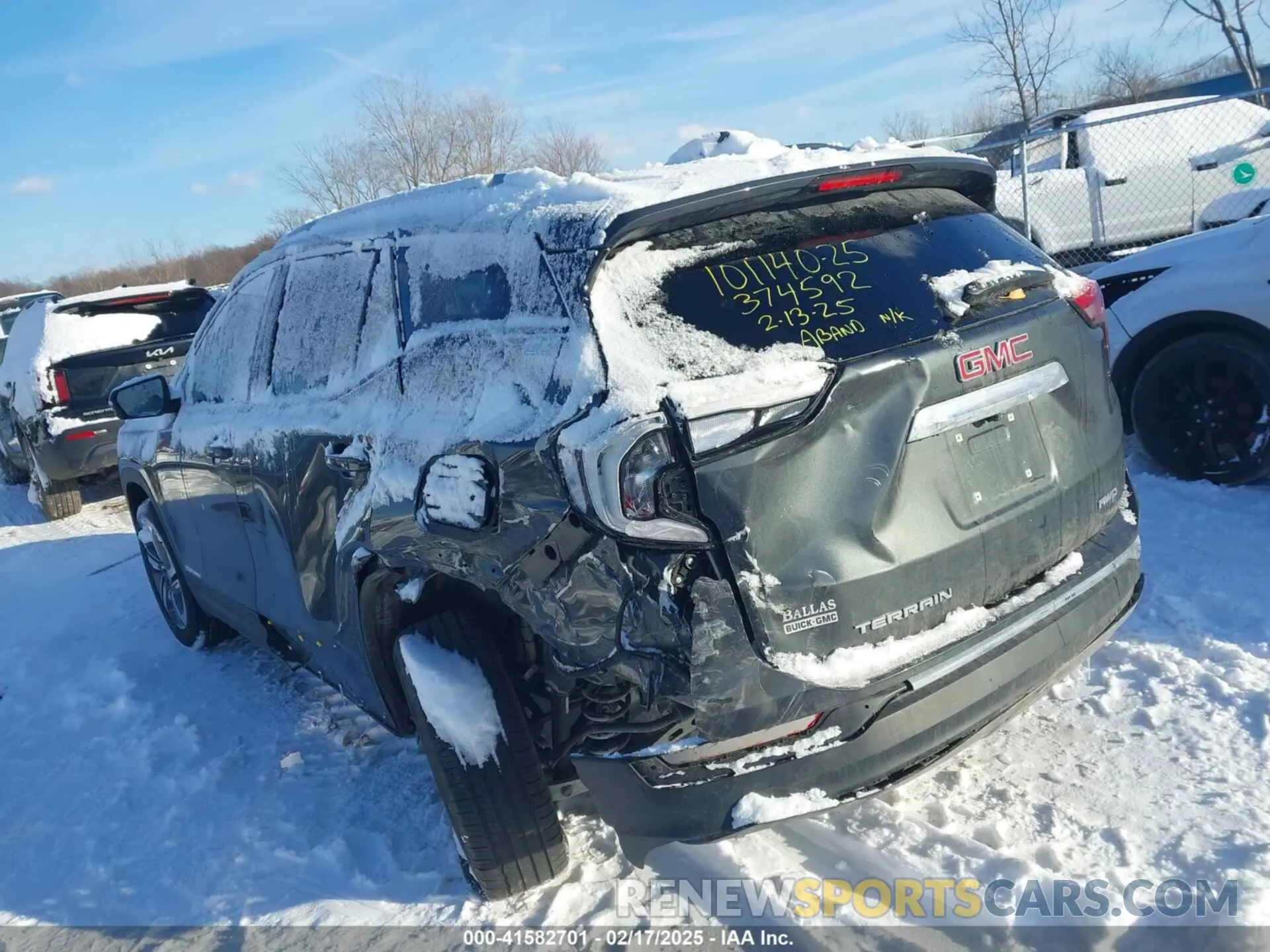 3 Photograph of a damaged car 3GKALVEV8ML374592 GMC TERRAIN 2021