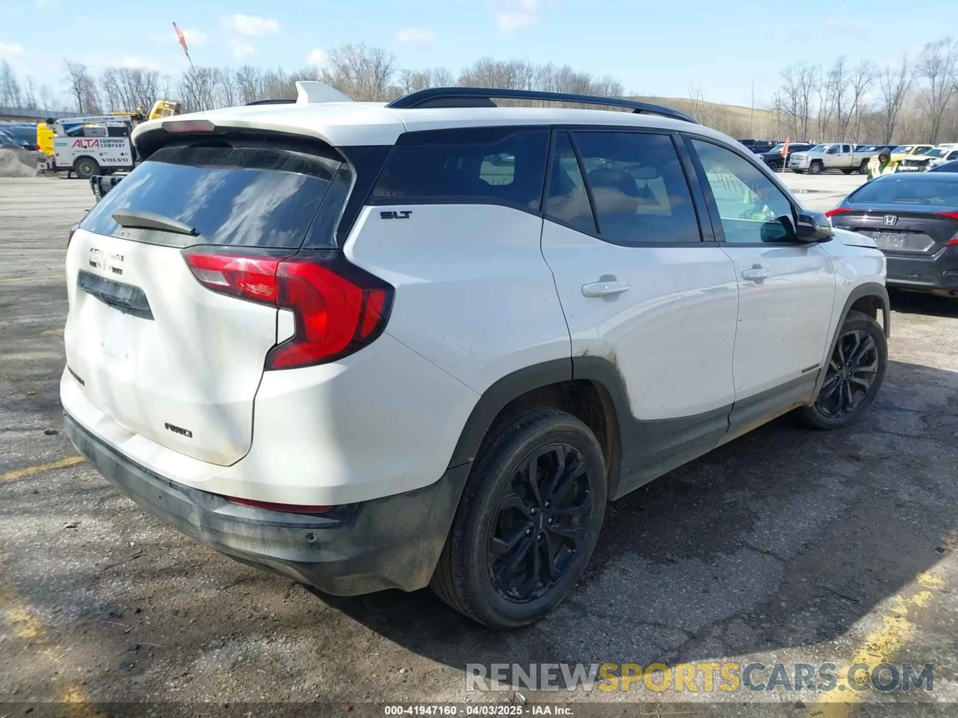 4 Photograph of a damaged car 3GKALVEV9ML388548 GMC TERRAIN 2021