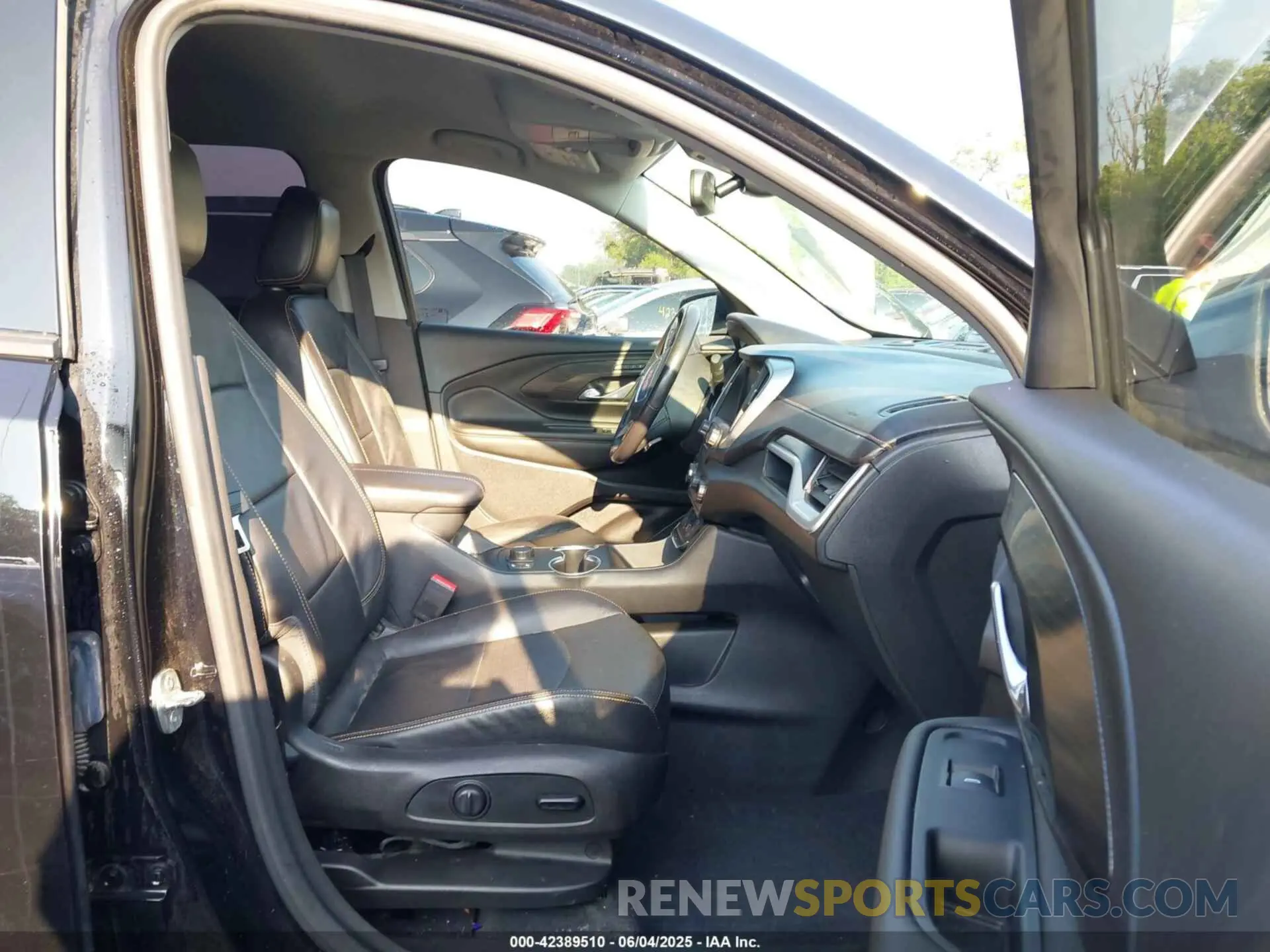 5 Photograph of a damaged car 3GKALVEVXML341383 GMC TERRAIN 2021