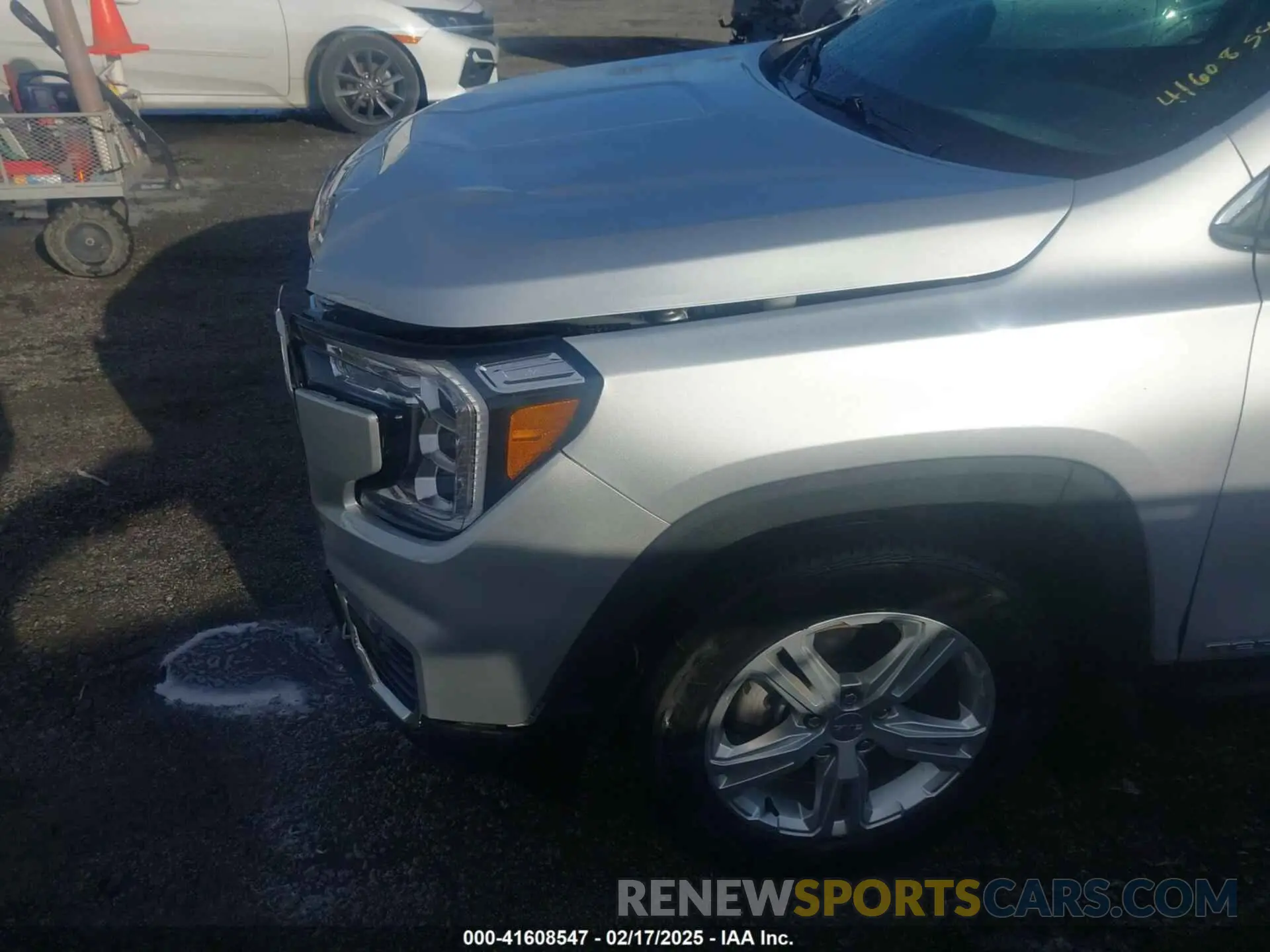 17 Photograph of a damaged car 3GKALMEV0NL190467 GMC TERRAIN 2022