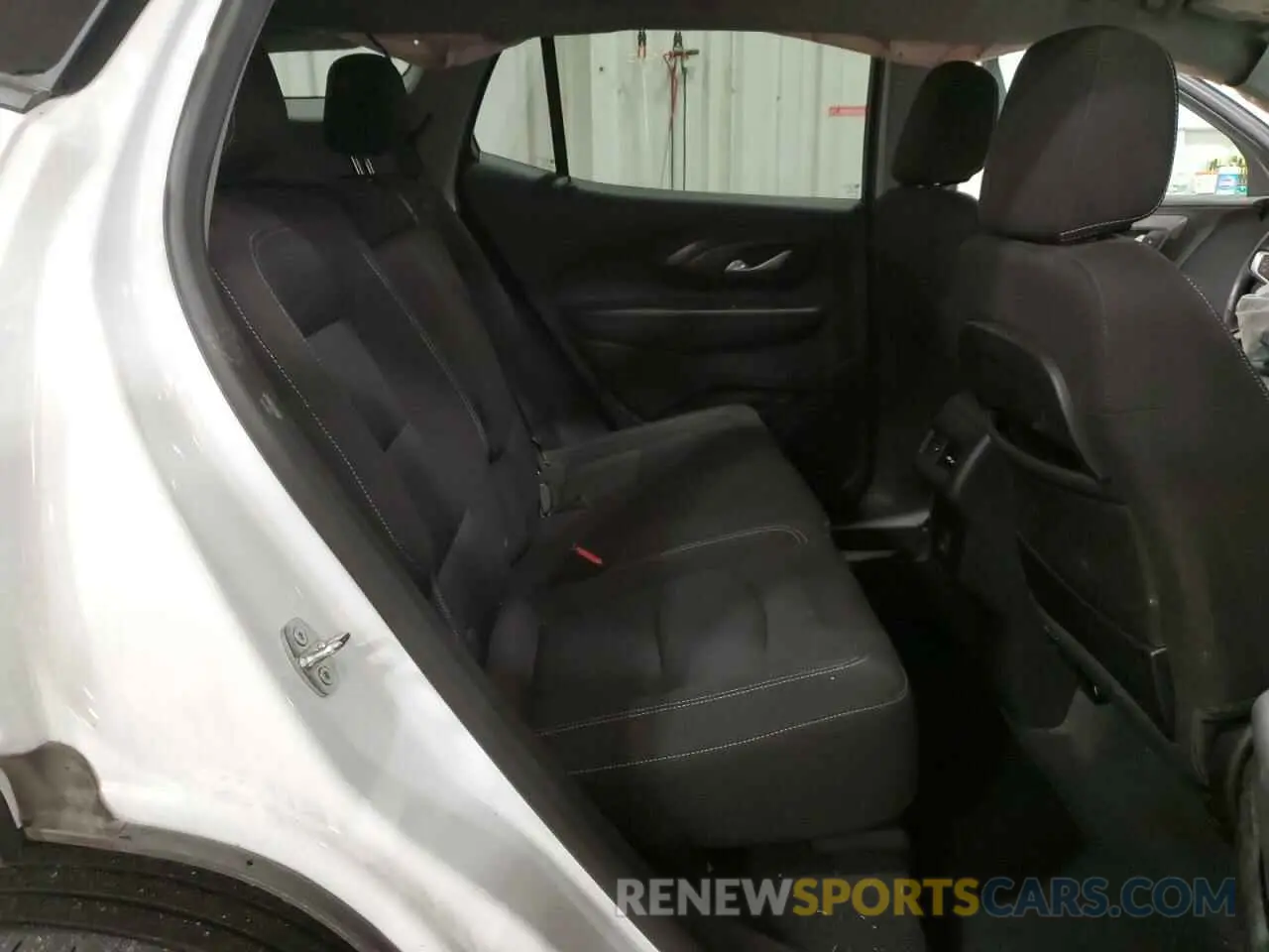 11 Photograph of a damaged car 3GKALMEV0NL259853 GMC TERRAIN 2022