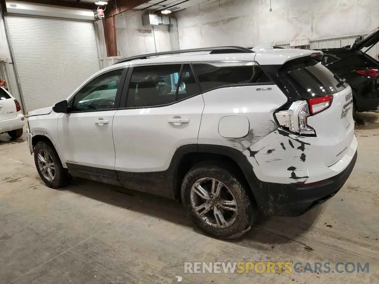 2 Photograph of a damaged car 3GKALMEV0NL259853 GMC TERRAIN 2022