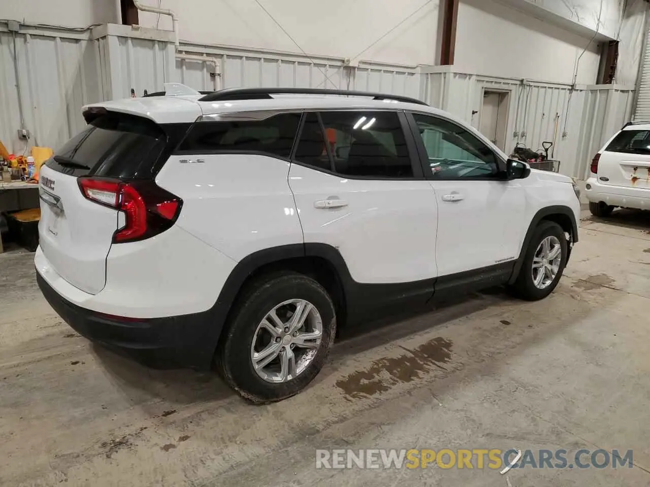 3 Photograph of a damaged car 3GKALMEV0NL259853 GMC TERRAIN 2022