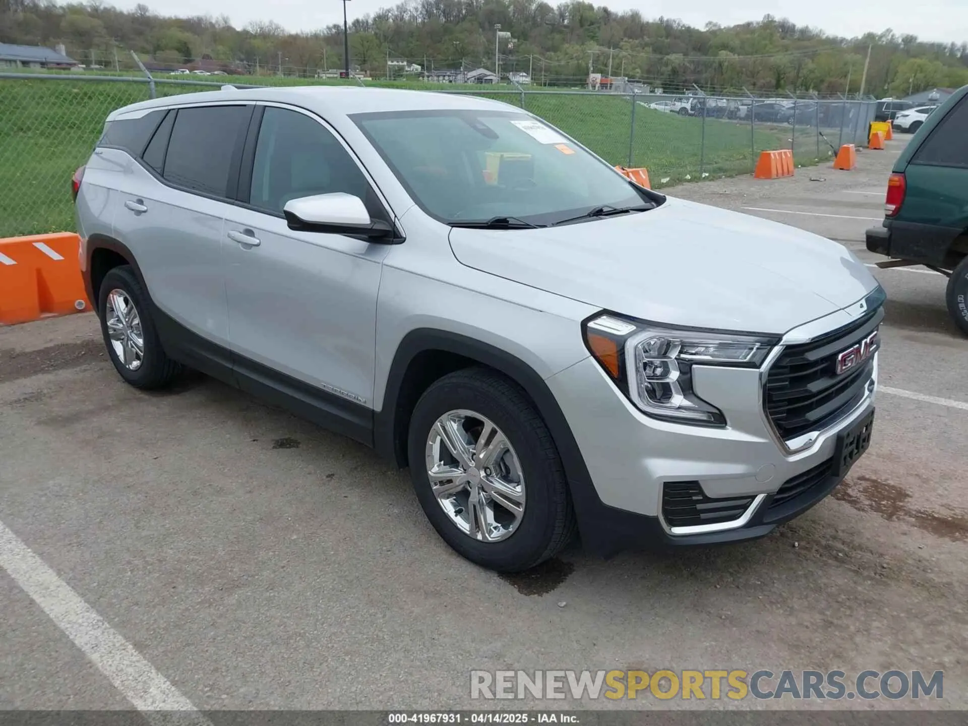 1 Photograph of a damaged car 3GKALMEV0NL271422 GMC TERRAIN 2022