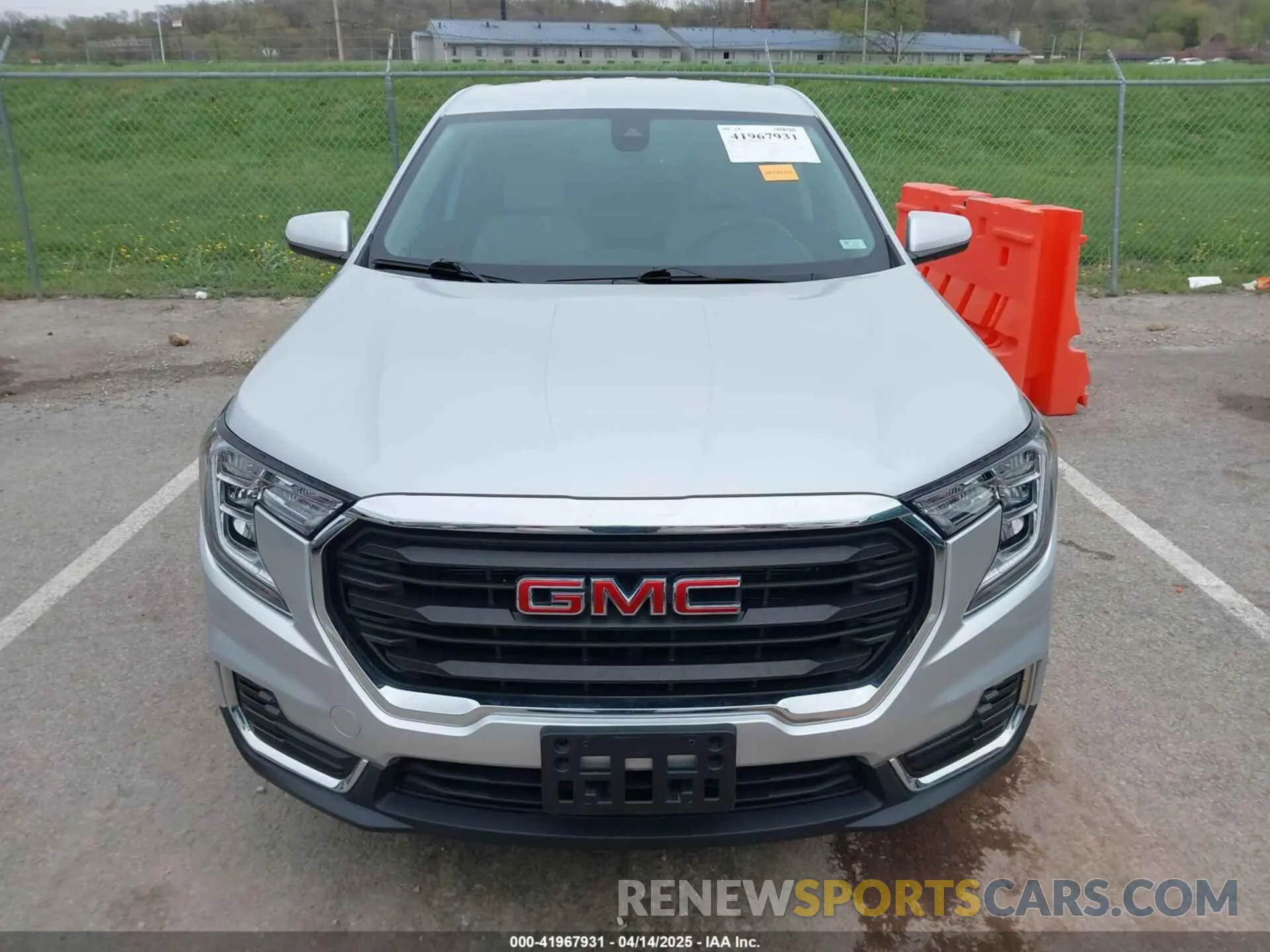 12 Photograph of a damaged car 3GKALMEV0NL271422 GMC TERRAIN 2022