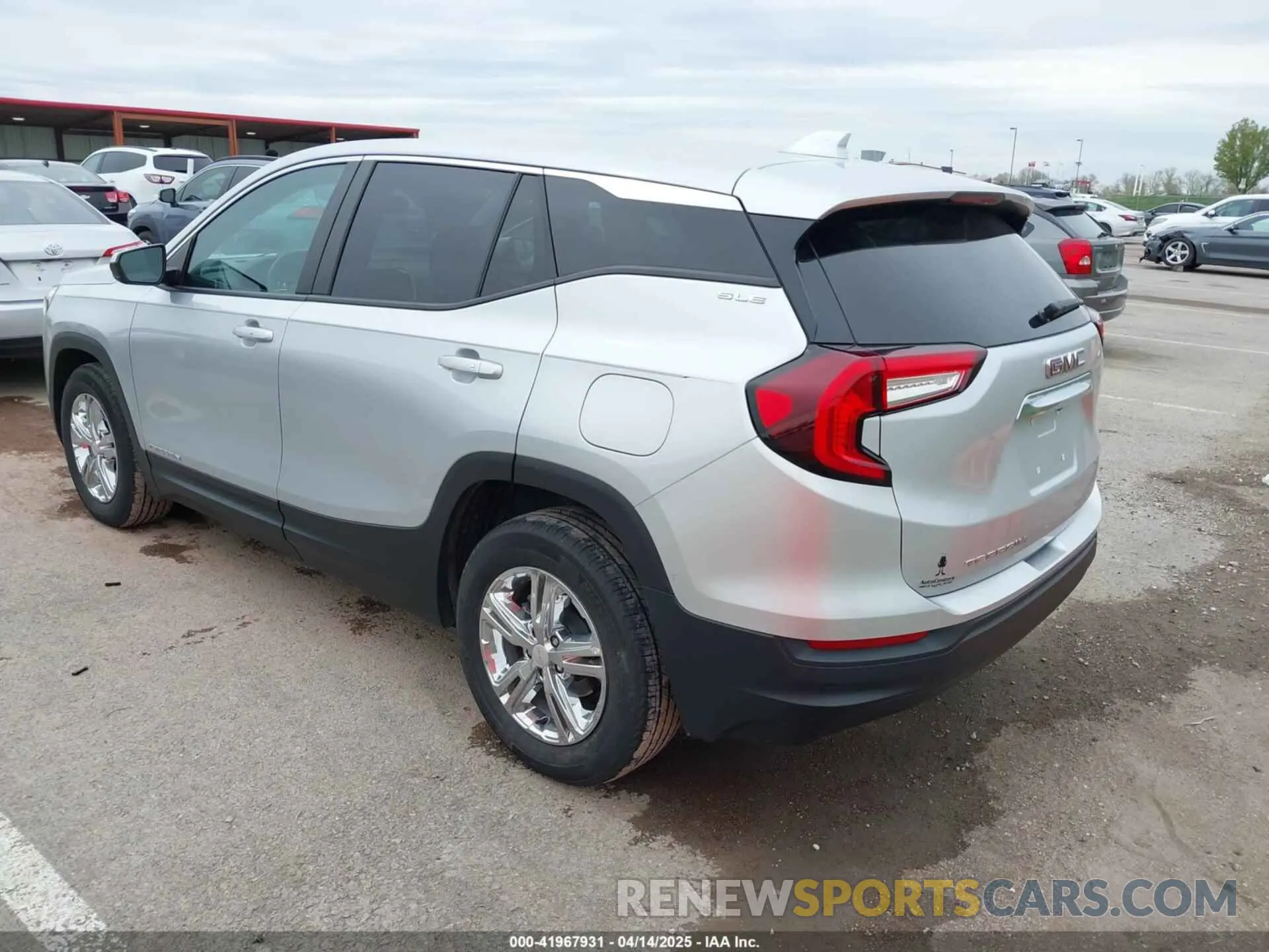 3 Photograph of a damaged car 3GKALMEV0NL271422 GMC TERRAIN 2022
