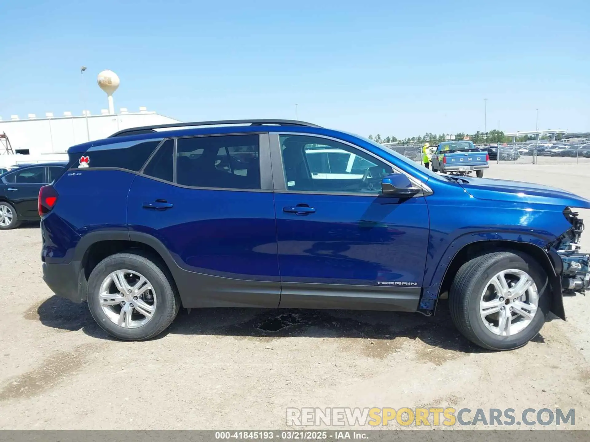 13 Photograph of a damaged car 3GKALMEV0NL299267 GMC TERRAIN 2022