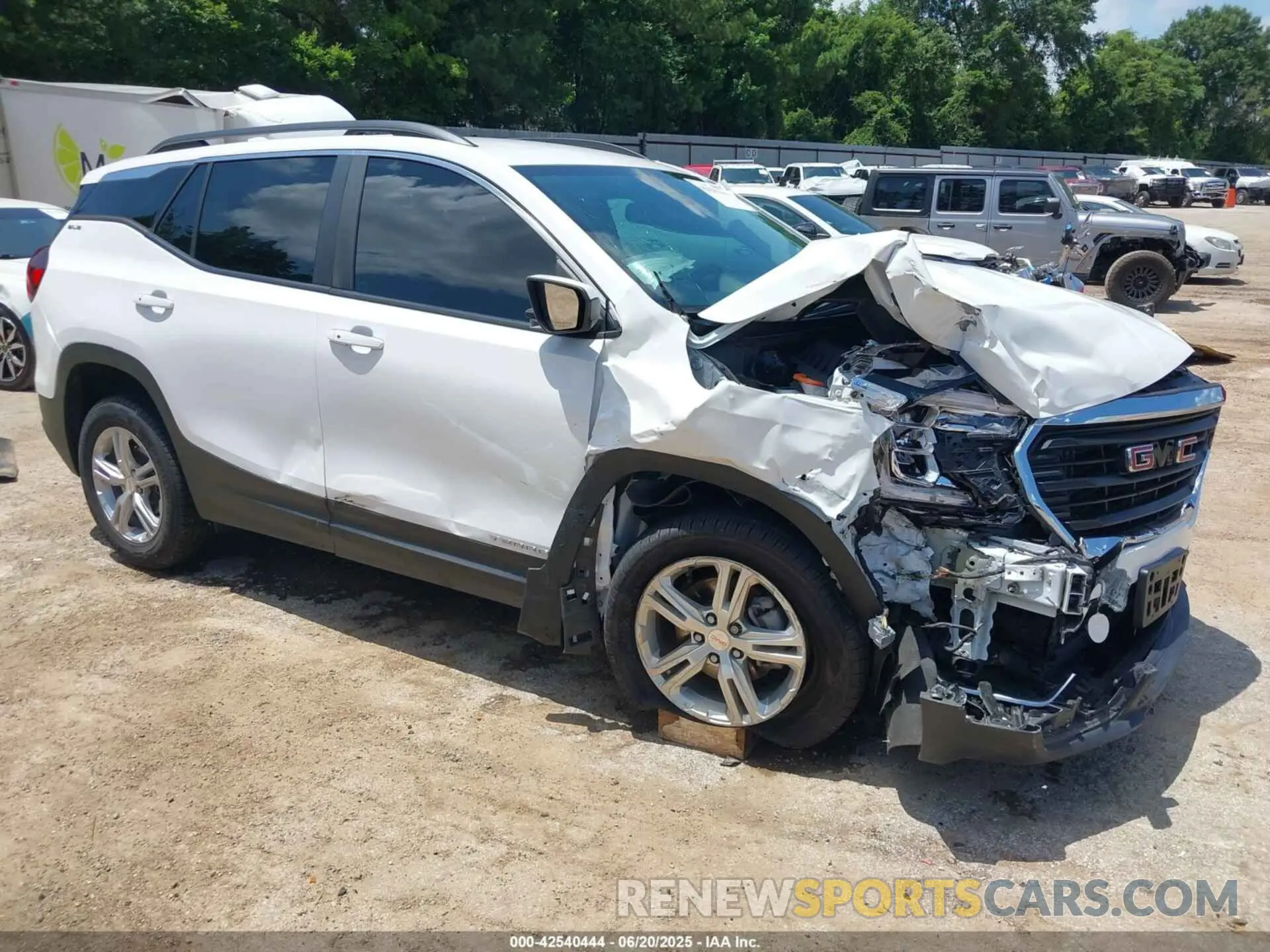 1 Photograph of a damaged car 3GKALMEV1NL114546 GMC TERRAIN 2022