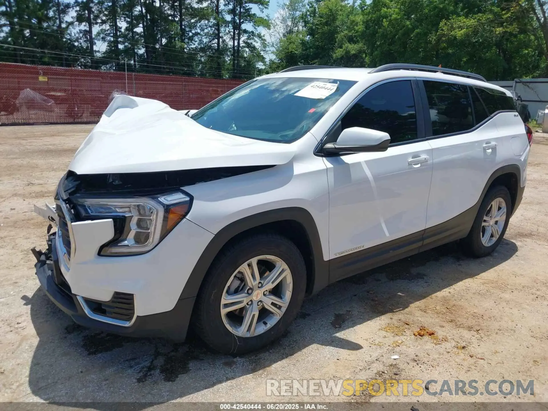 2 Photograph of a damaged car 3GKALMEV1NL114546 GMC TERRAIN 2022