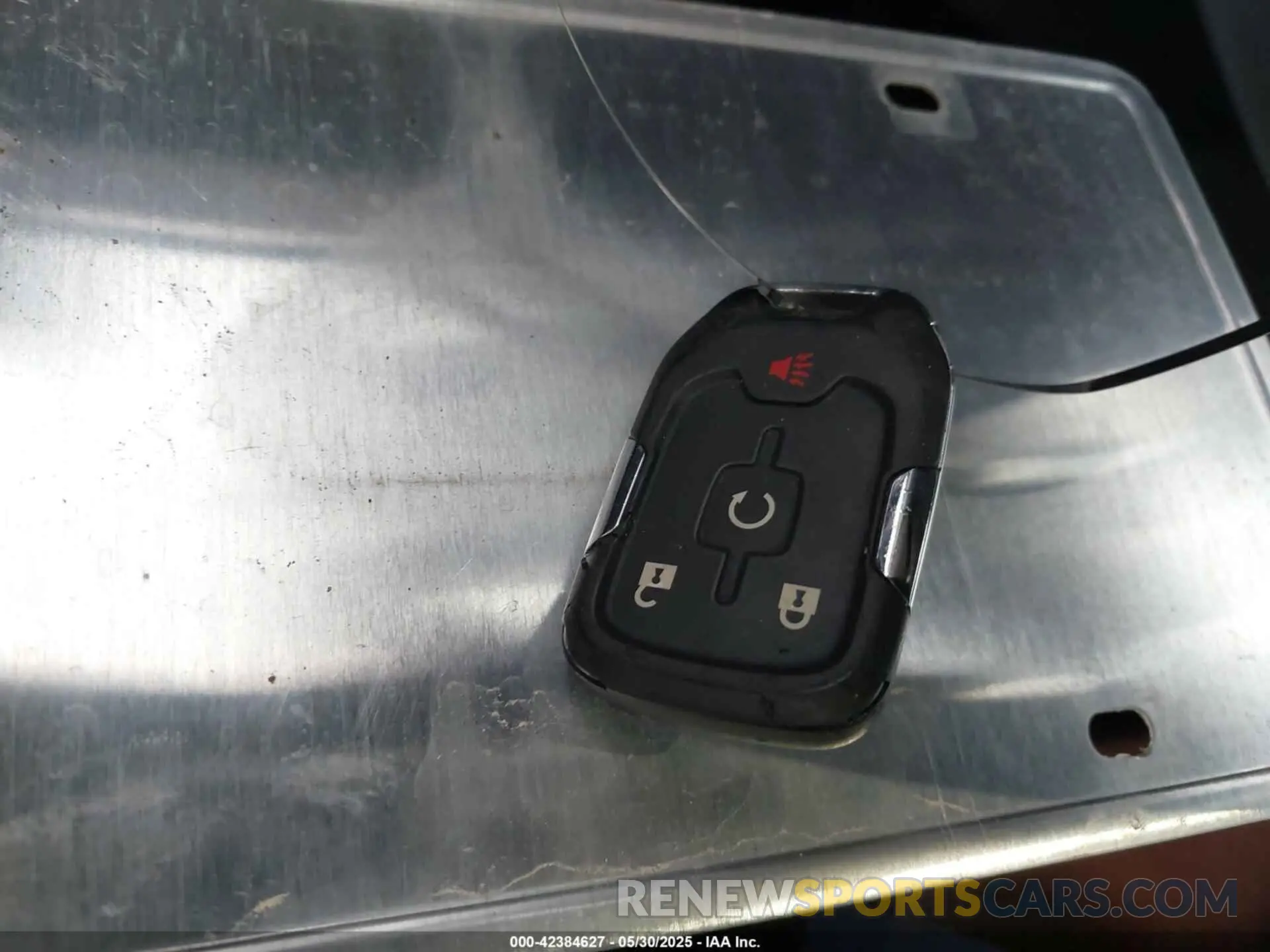 11 Photograph of a damaged car 3GKALMEV1NL310132 GMC TERRAIN 2022