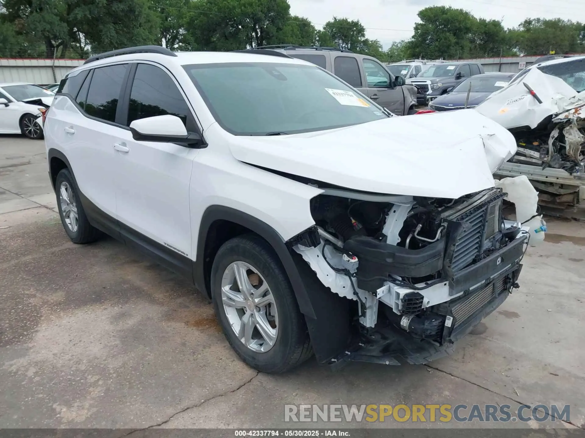 1 Photograph of a damaged car 3GKALMEV2NL137933 GMC TERRAIN 2022