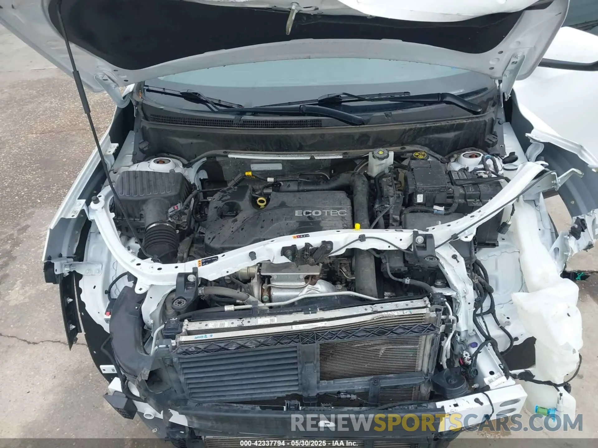 10 Photograph of a damaged car 3GKALMEV2NL137933 GMC TERRAIN 2022