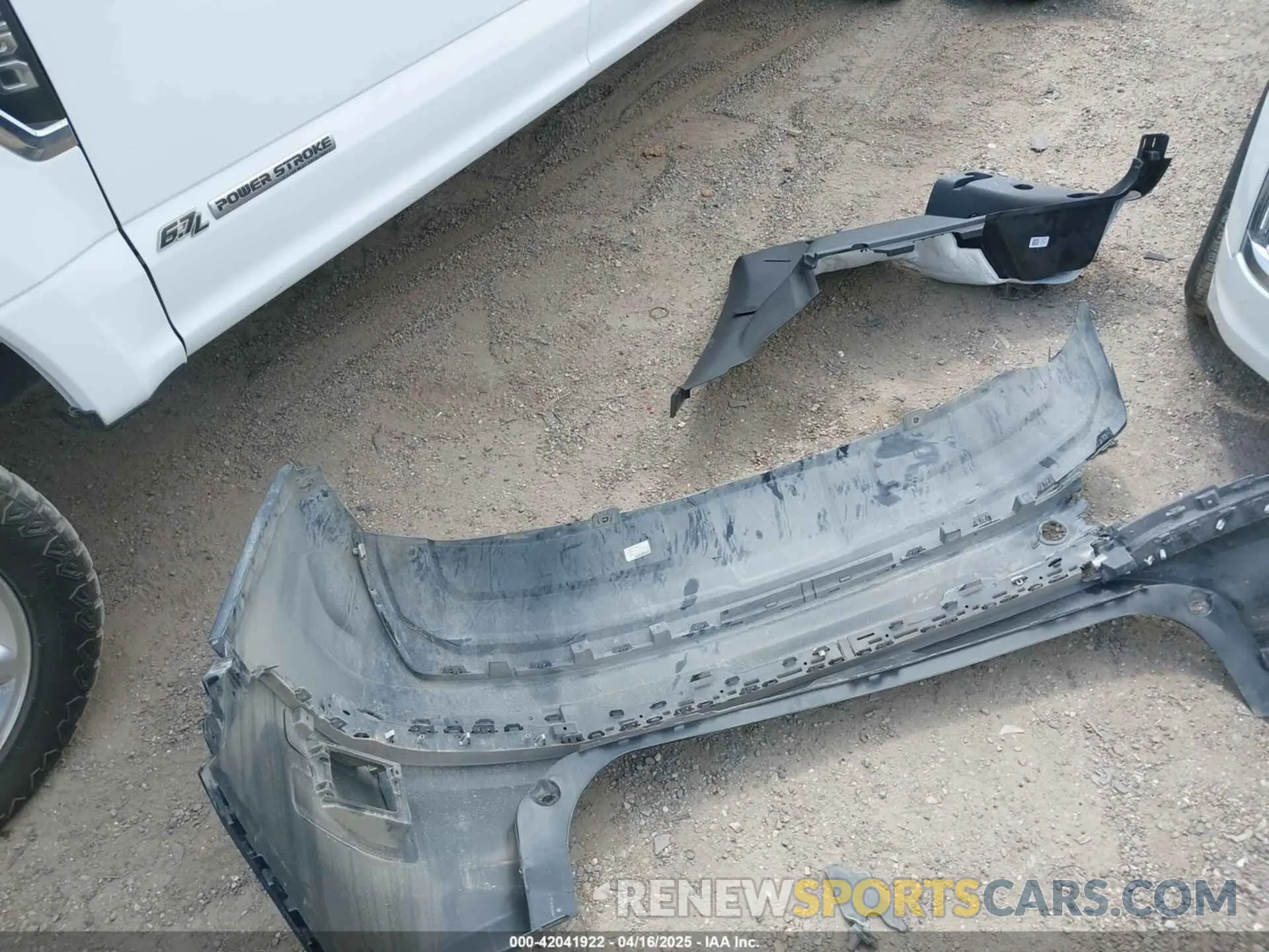 12 Photograph of a damaged car 3GKALMEV2NL204823 GMC TERRAIN 2022