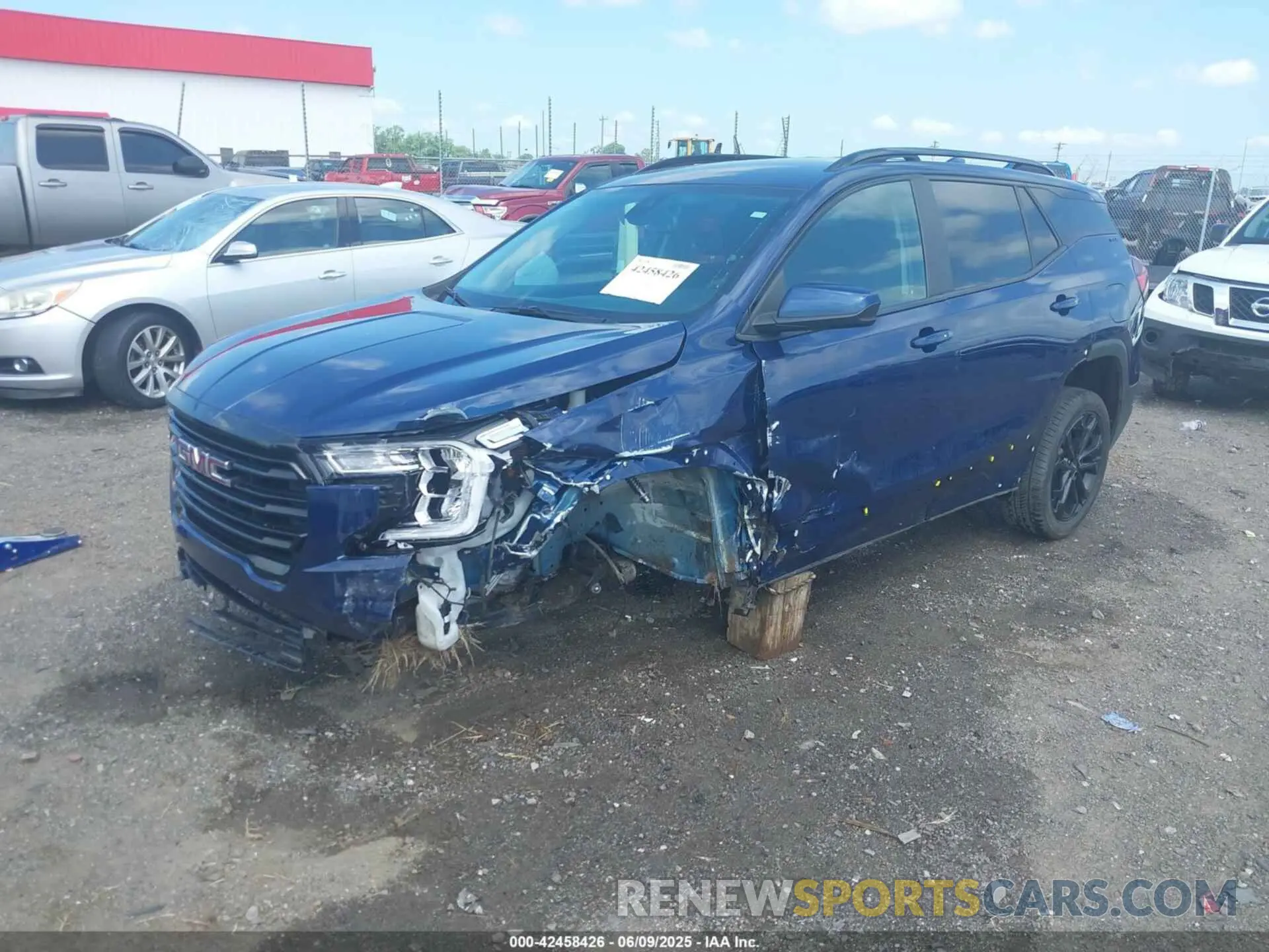 2 Photograph of a damaged car 3GKALMEV2NL265542 GMC TERRAIN 2022