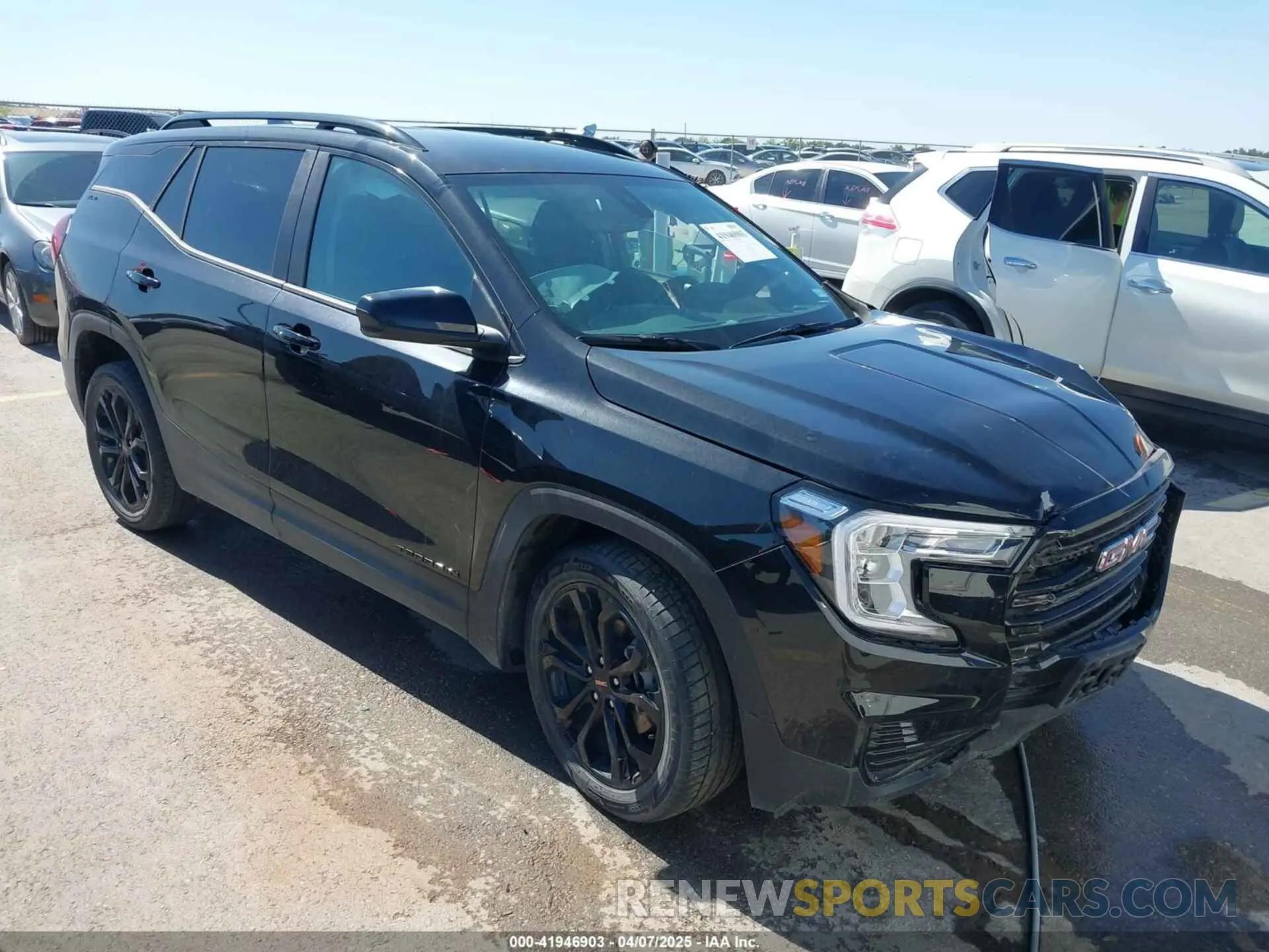 1 Photograph of a damaged car 3GKALMEV2NL314044 GMC TERRAIN 2022