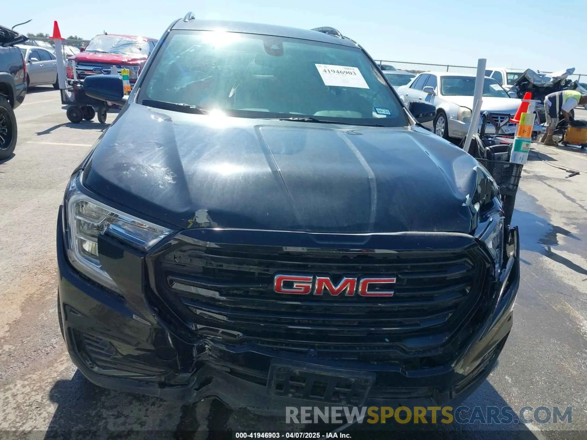 12 Photograph of a damaged car 3GKALMEV2NL314044 GMC TERRAIN 2022