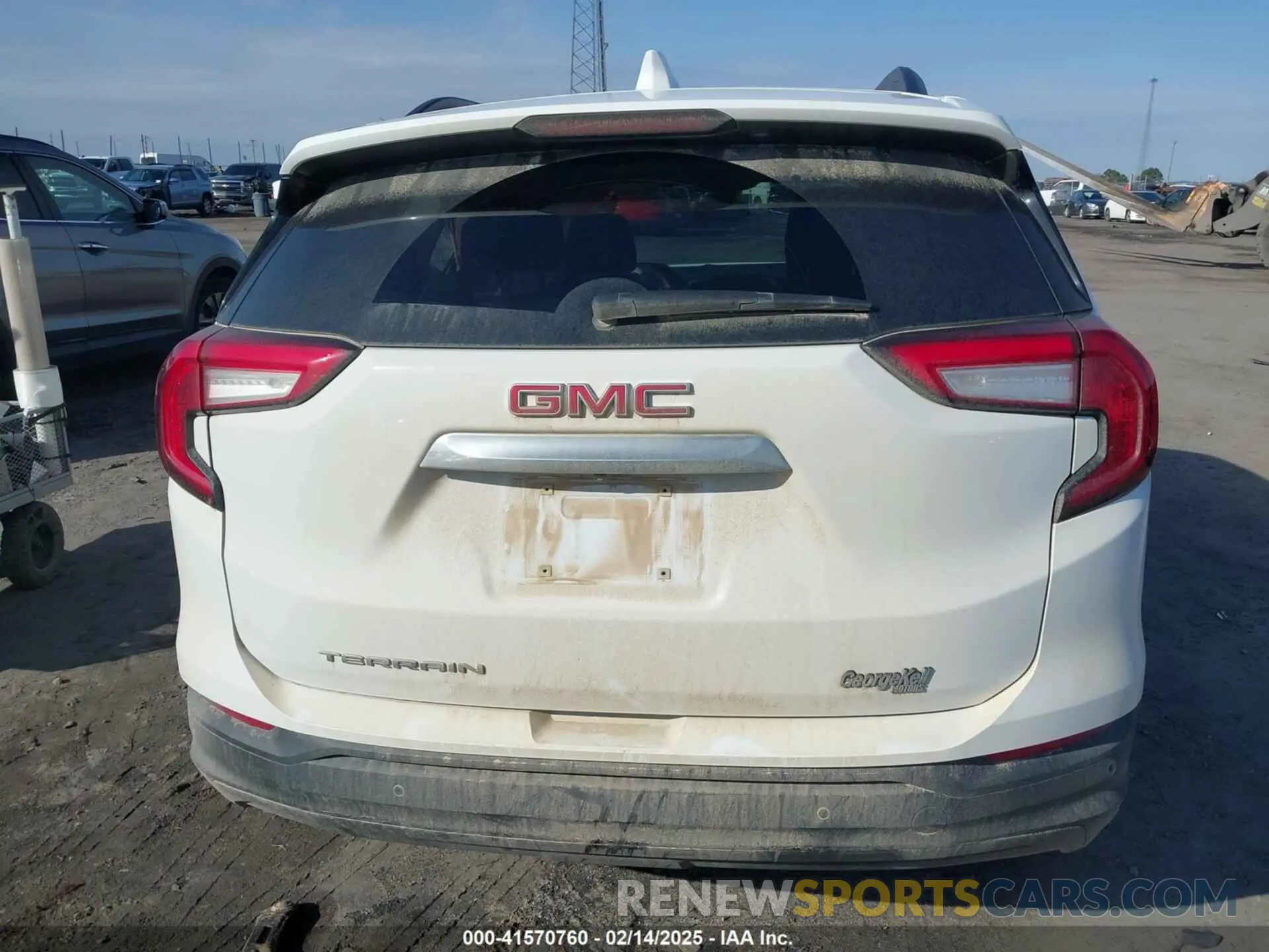 16 Photograph of a damaged car 3GKALMEV3NL140632 GMC TERRAIN 2022