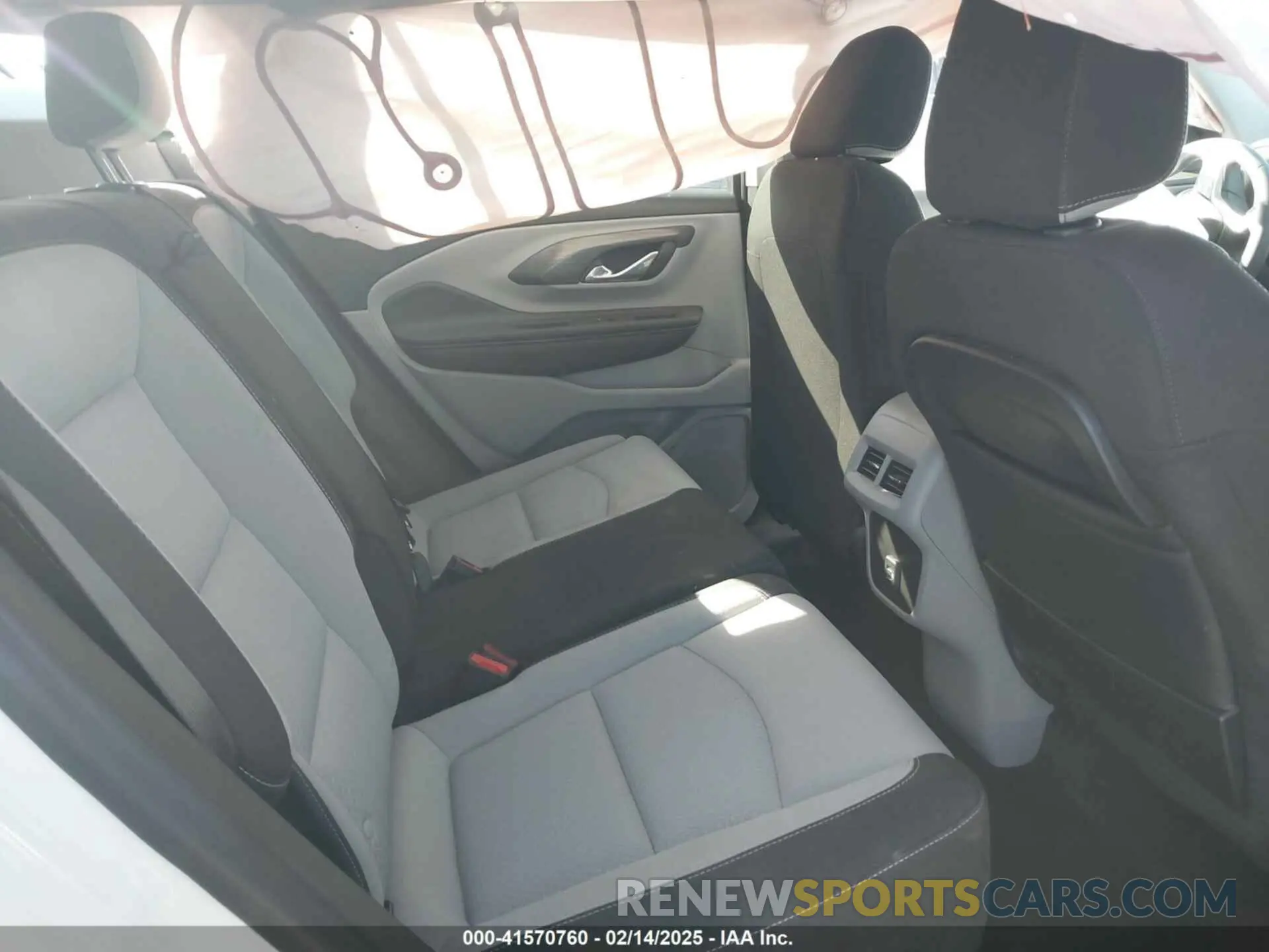 8 Photograph of a damaged car 3GKALMEV3NL140632 GMC TERRAIN 2022