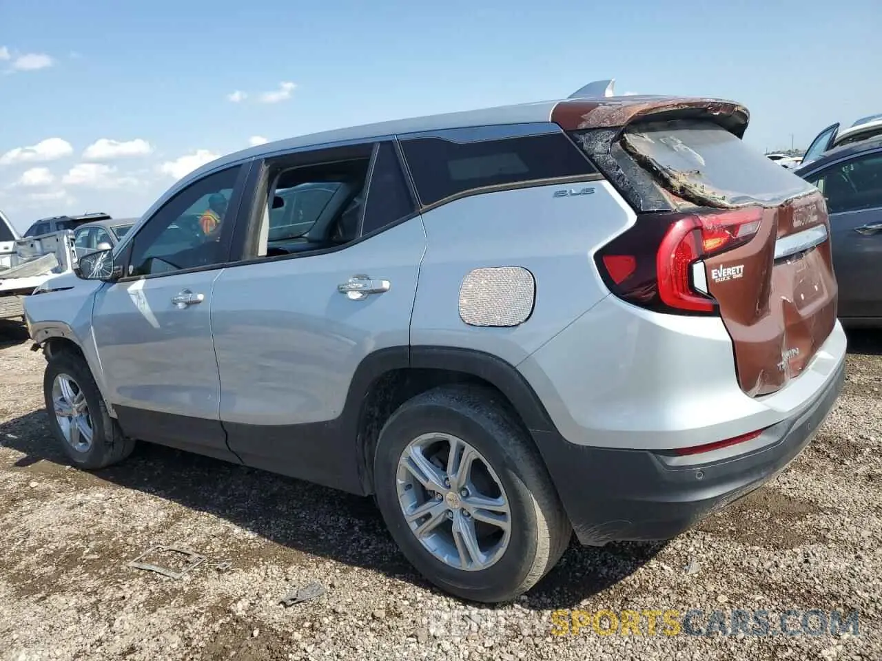 2 Photograph of a damaged car 3GKALMEV4NL112208 GMC TERRAIN 2022
