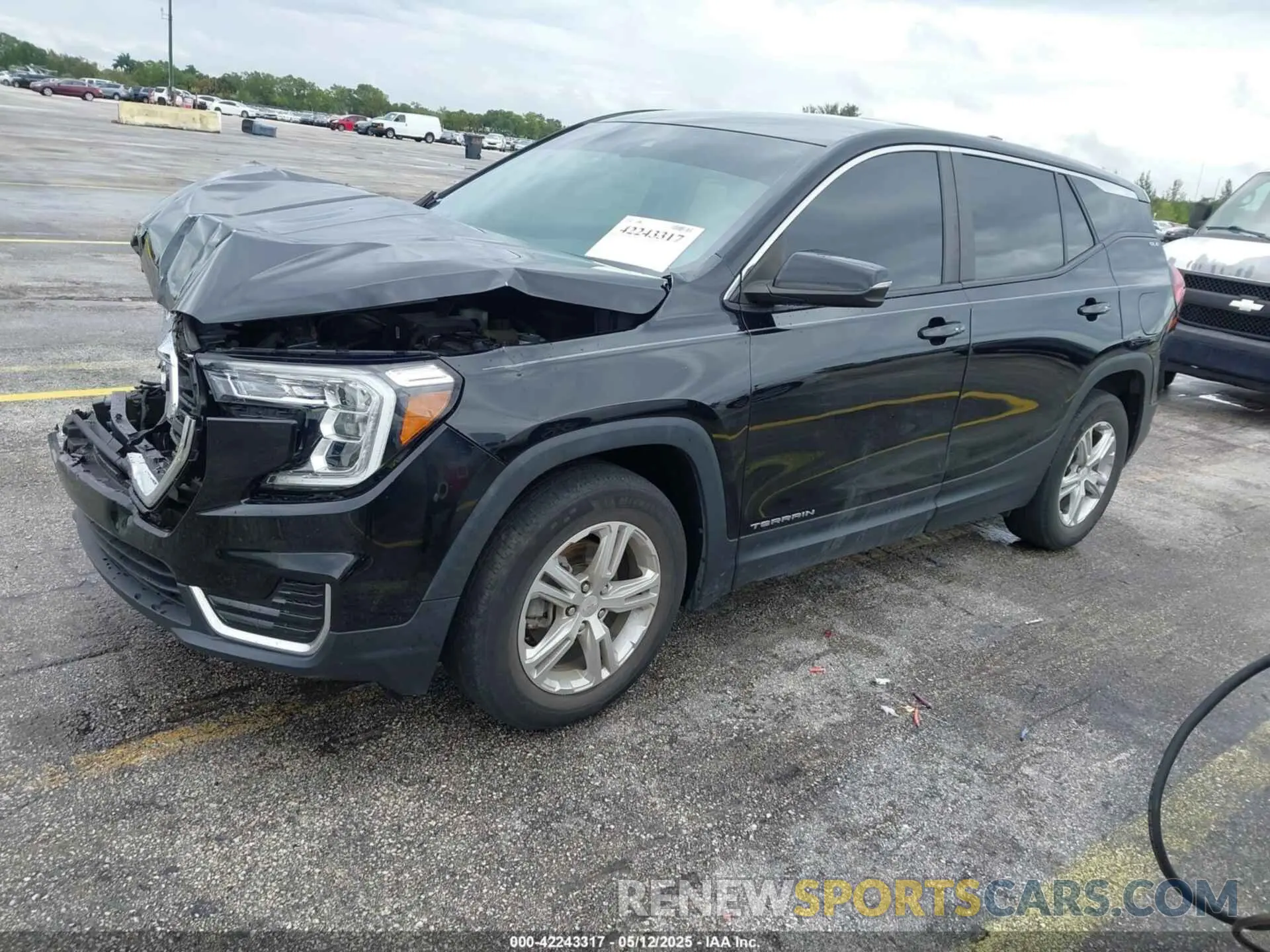 2 Photograph of a damaged car 3GKALMEV5NL174474 GMC TERRAIN 2022