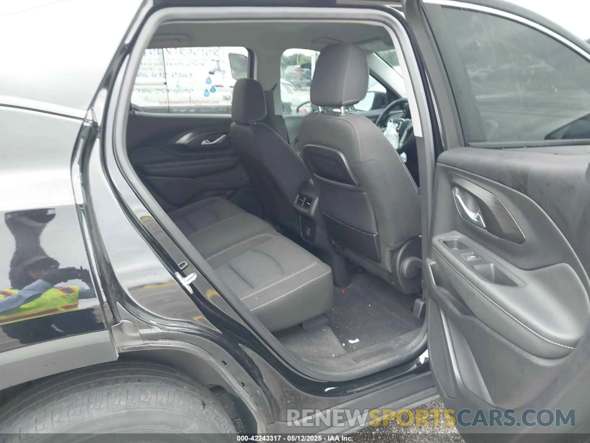 8 Photograph of a damaged car 3GKALMEV5NL174474 GMC TERRAIN 2022