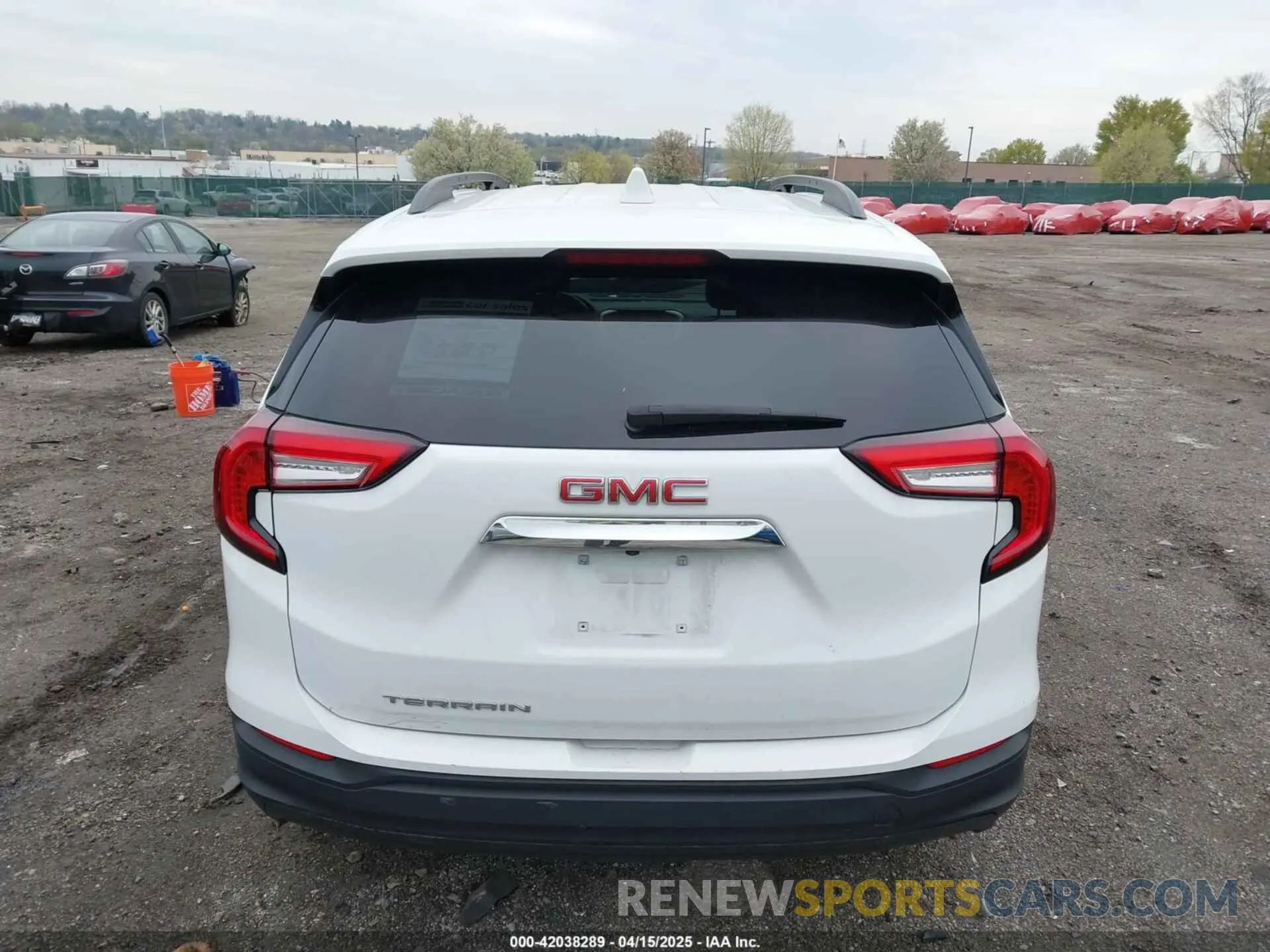 17 Photograph of a damaged car 3GKALMEV5NL212091 GMC TERRAIN 2022