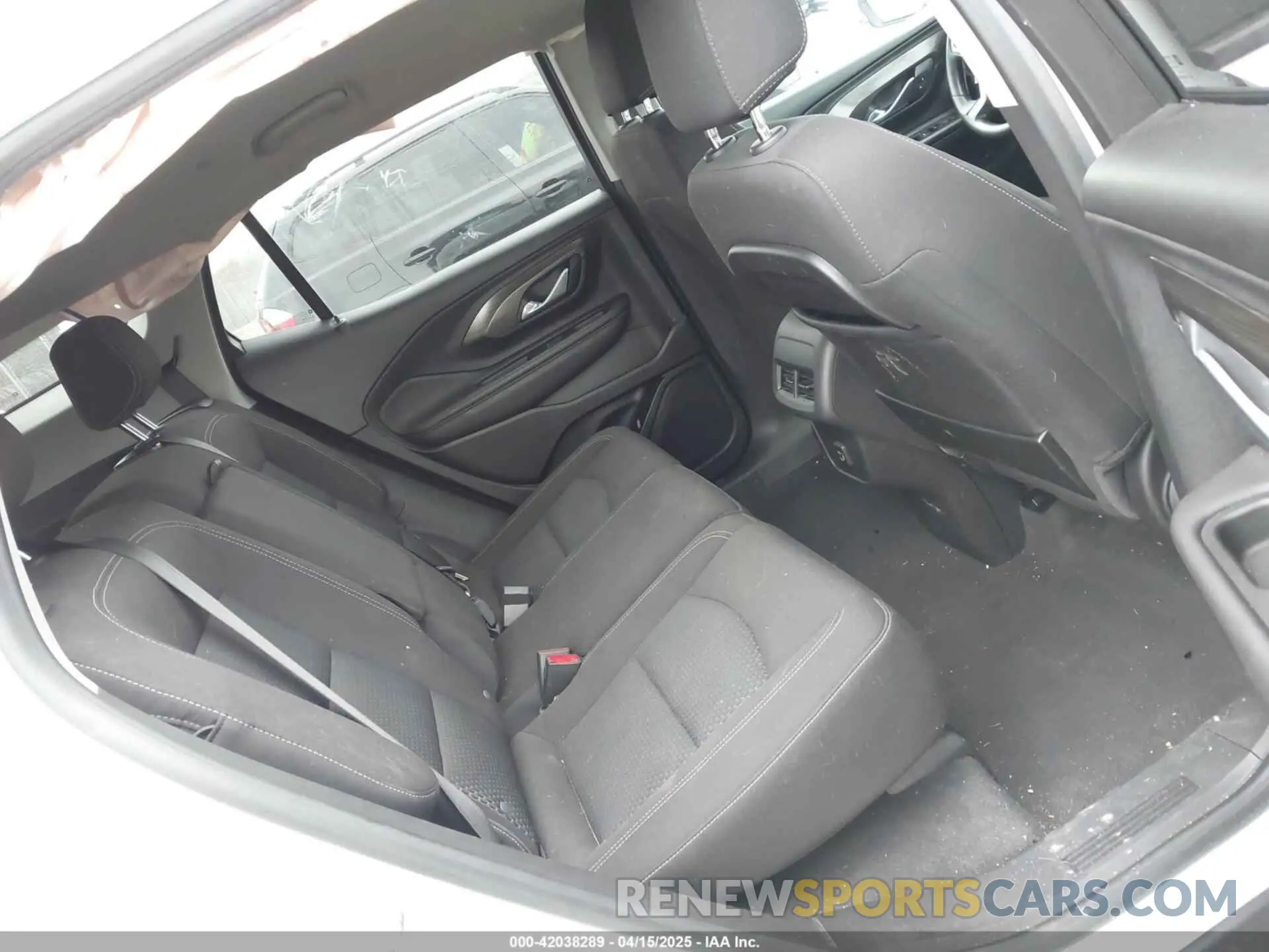 8 Photograph of a damaged car 3GKALMEV5NL212091 GMC TERRAIN 2022