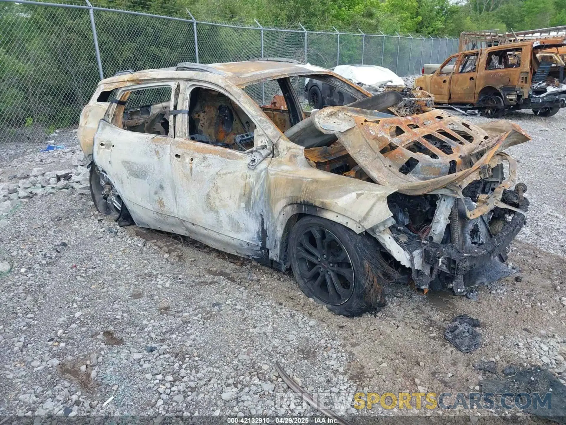 1 Photograph of a damaged car 3GKALMEV5NL264434 GMC TERRAIN 2022